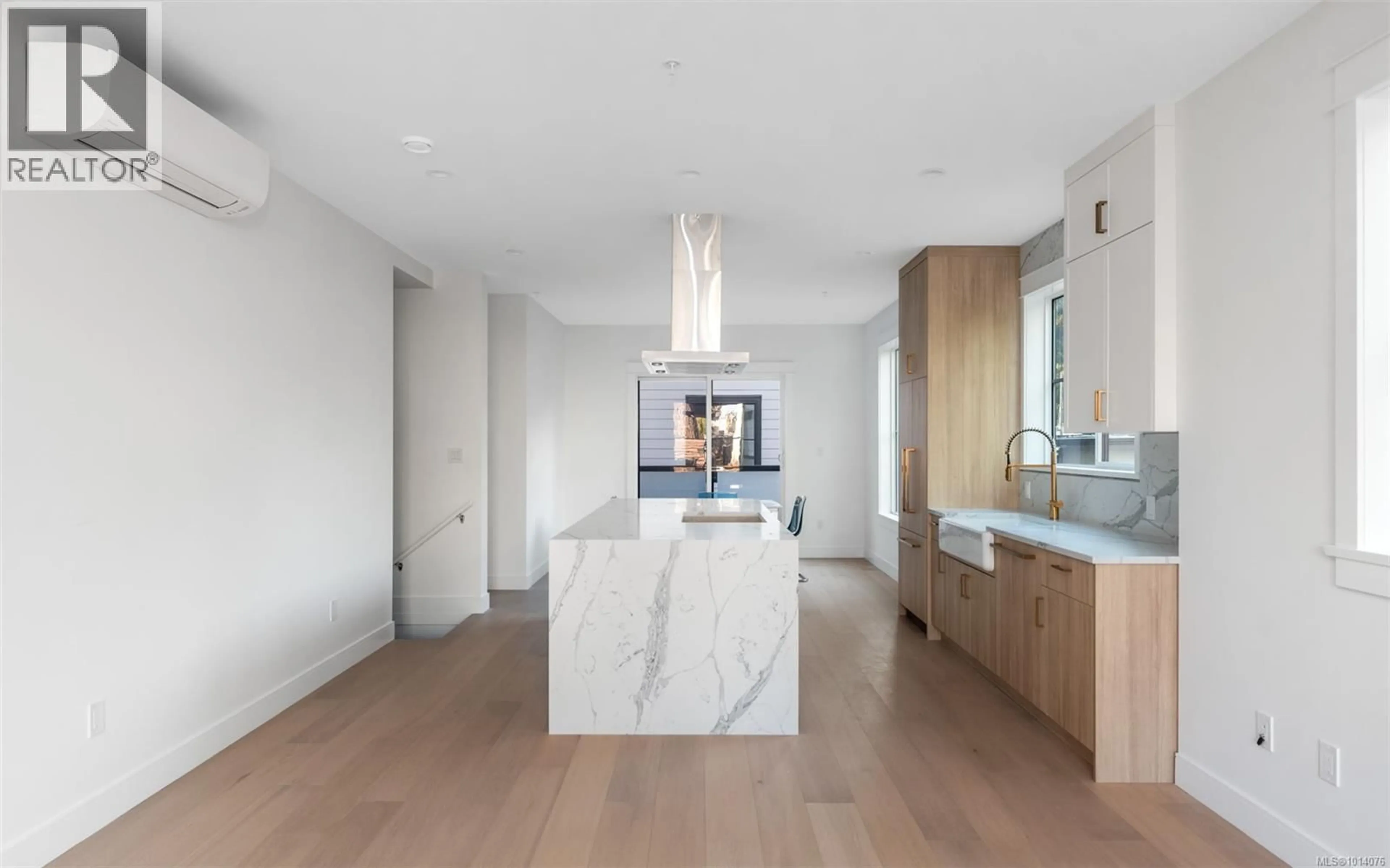 Open concept kitchen, unknown for 4 - 820 DUNSMUIR ROAD, Esquimalt British Columbia V9A5B7