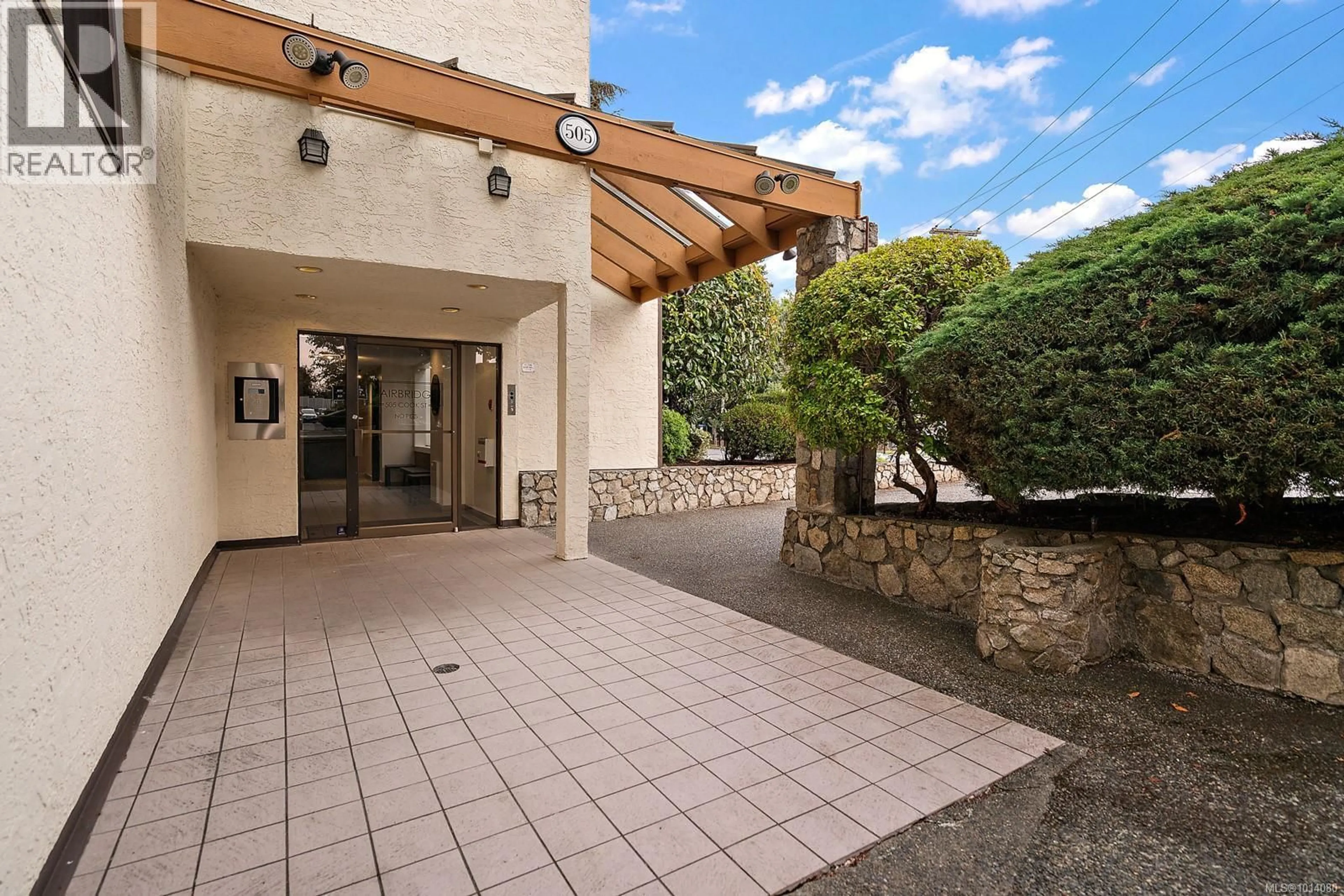 Patio, street for 406 - 505 COOK STREET, Victoria British Columbia V8V3Y4