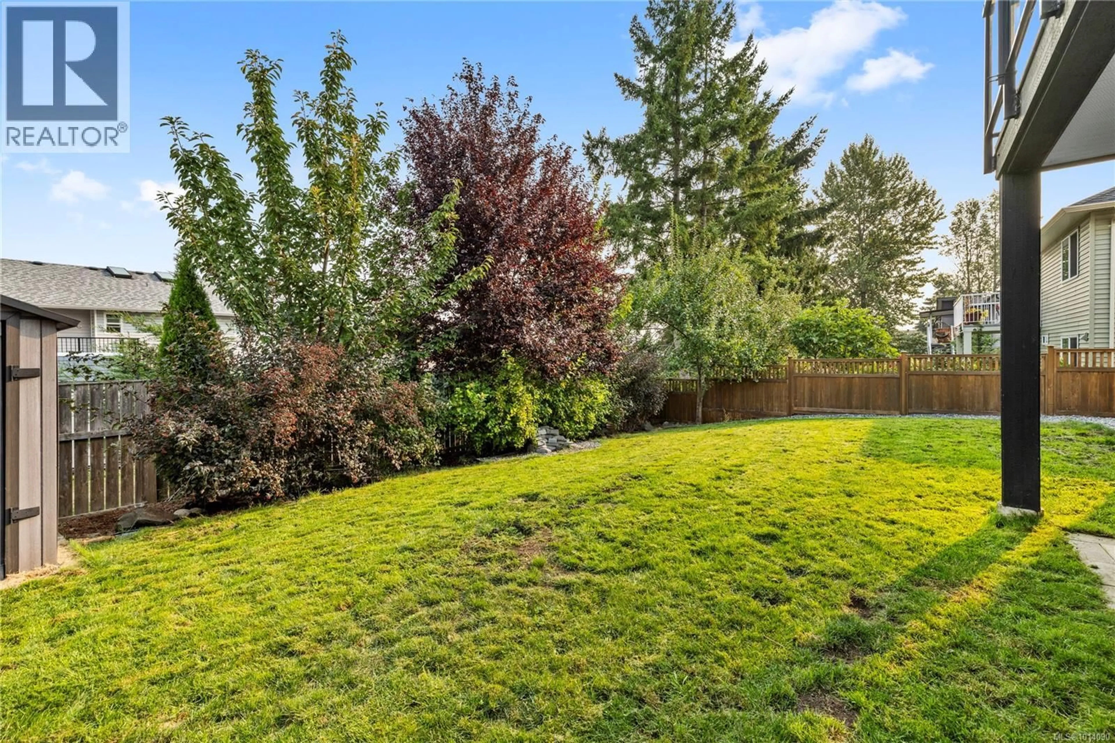 Patio, forest/trees view for 544 GREWAL PLACE, Nanaimo British Columbia V9R0H8