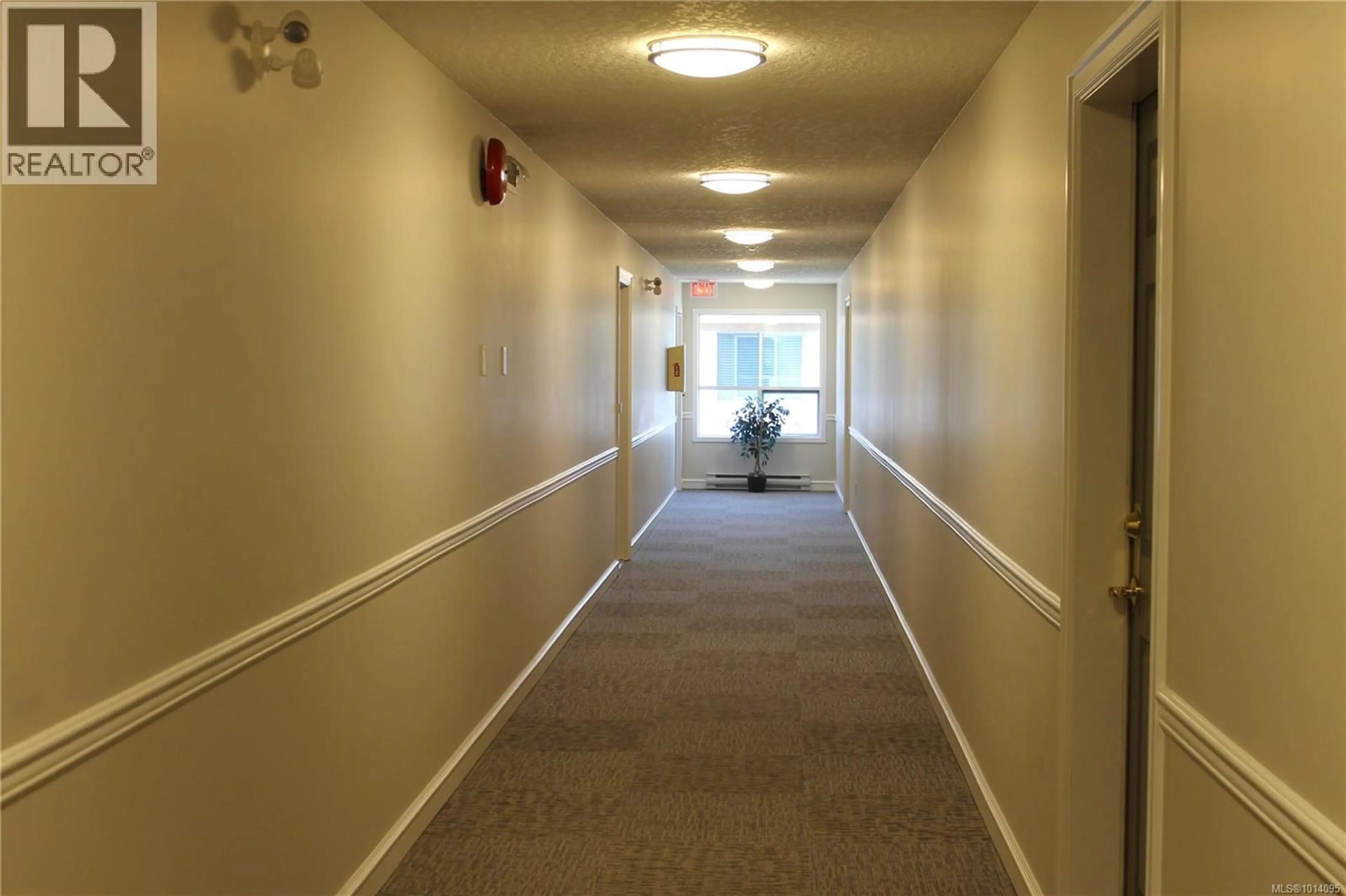 Indoor foyer for 308 - 671 TRUNK ROAD, Duncan British Columbia V9L2R3