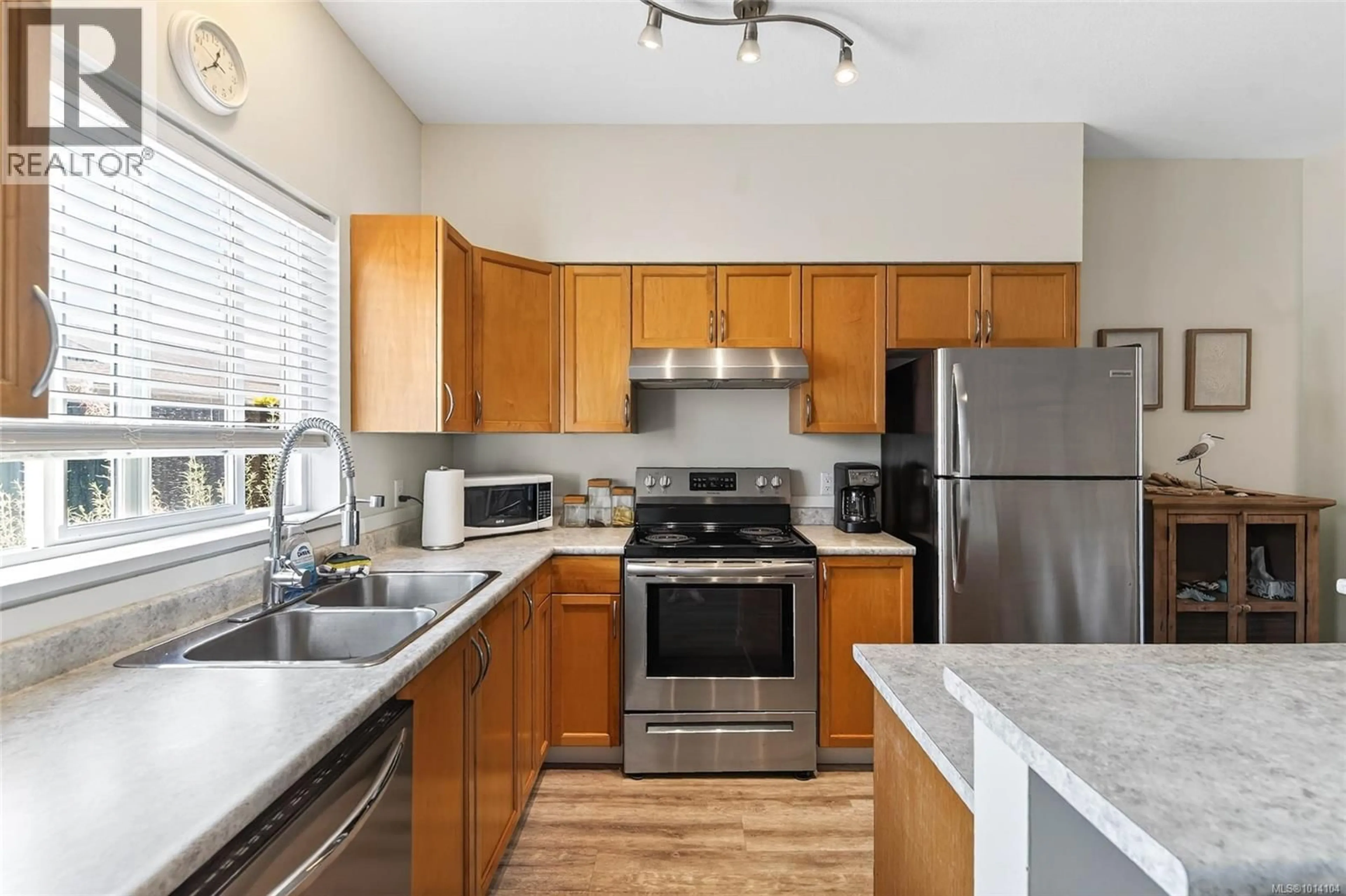 Standard kitchen, unknown for 5473 WOODLAND CRESCENT WEST, Port Alberni British Columbia V9Y9H1
