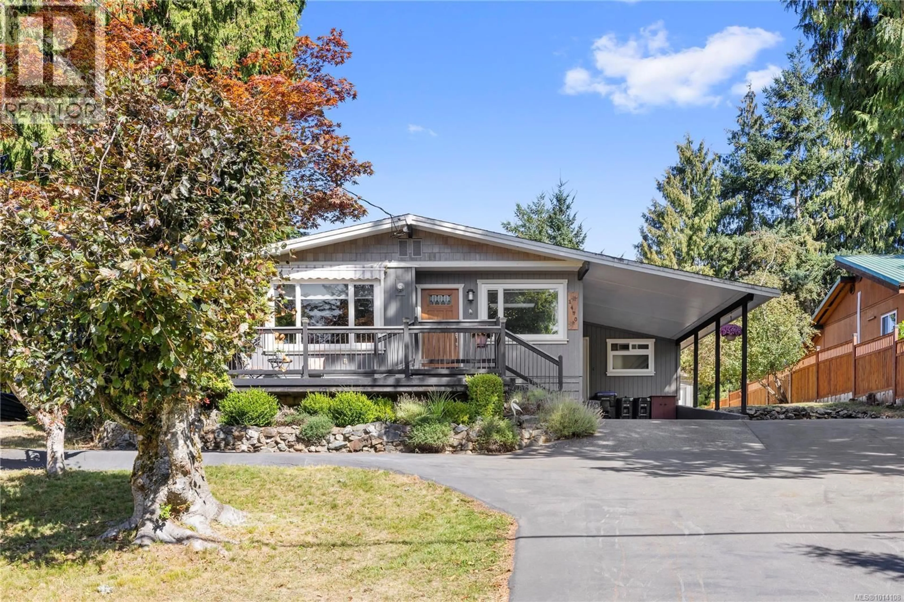 Home with vinyl exterior material, street for 1470 MARINA WAY, Nanoose Bay British Columbia V9P9B6