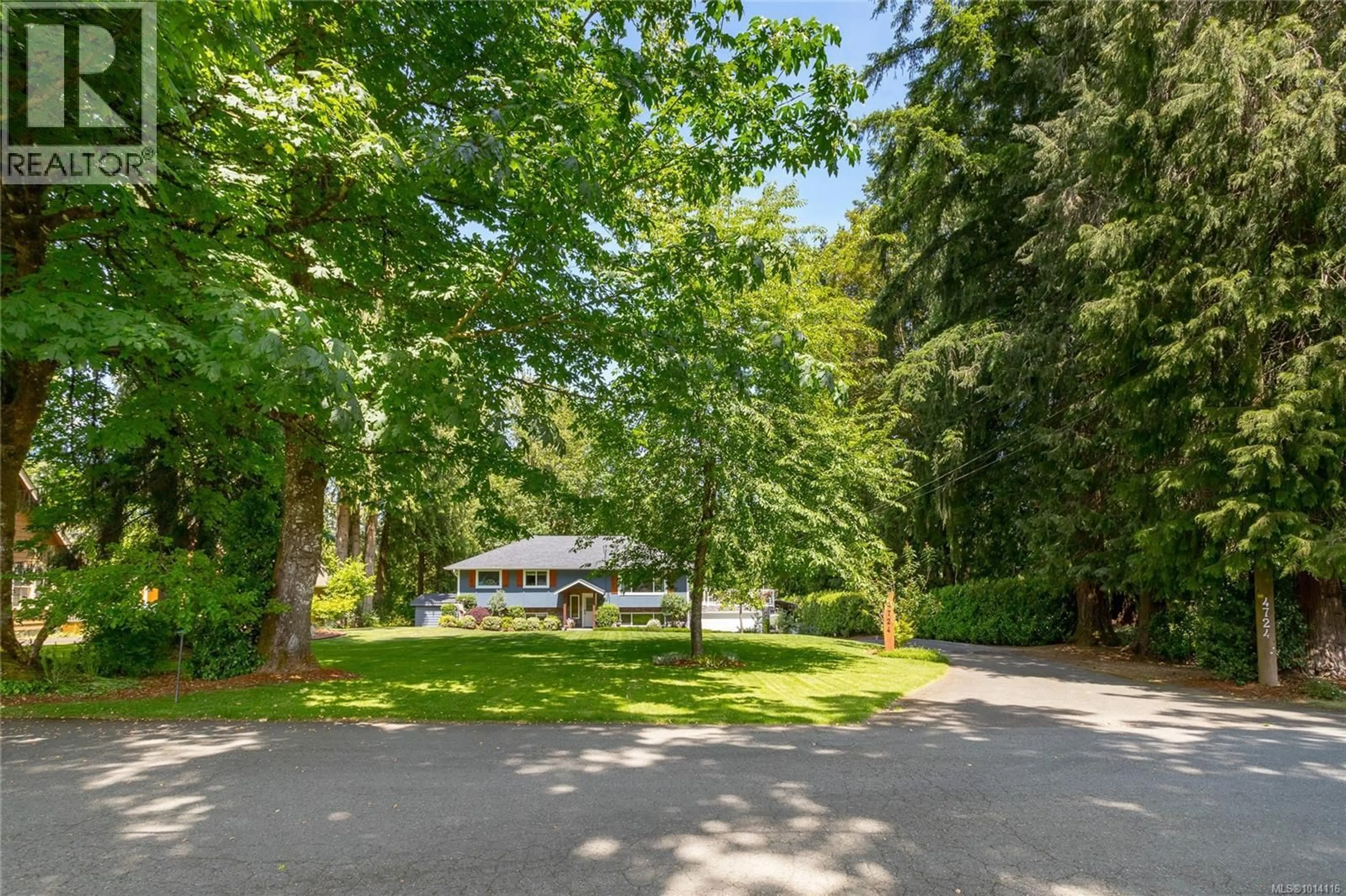 A pic from outside/outdoor area/front of a property/back of a property/a pic from drone, forest/trees view for 4724 FAIRBRIDGE DRIVE, Duncan British Columbia V9L6N8