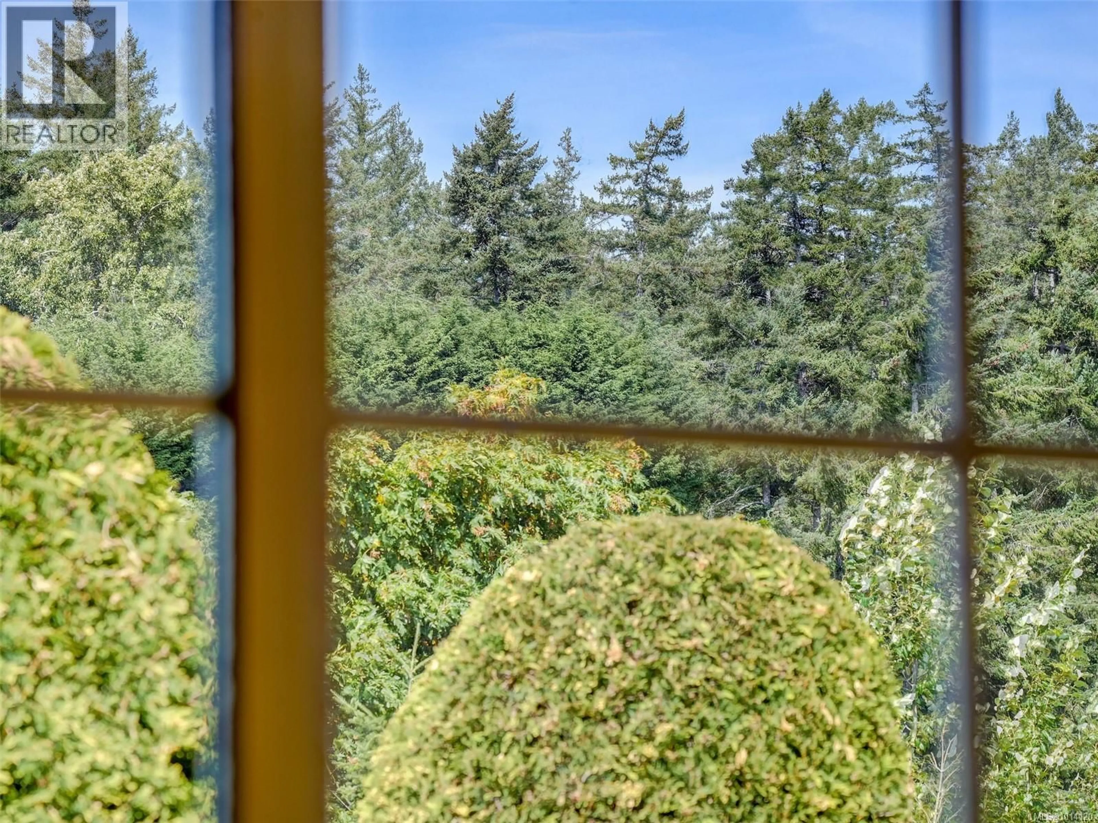Unknown for 4745 FALAISE DRIVE, Saanich British Columbia V8Y3E8