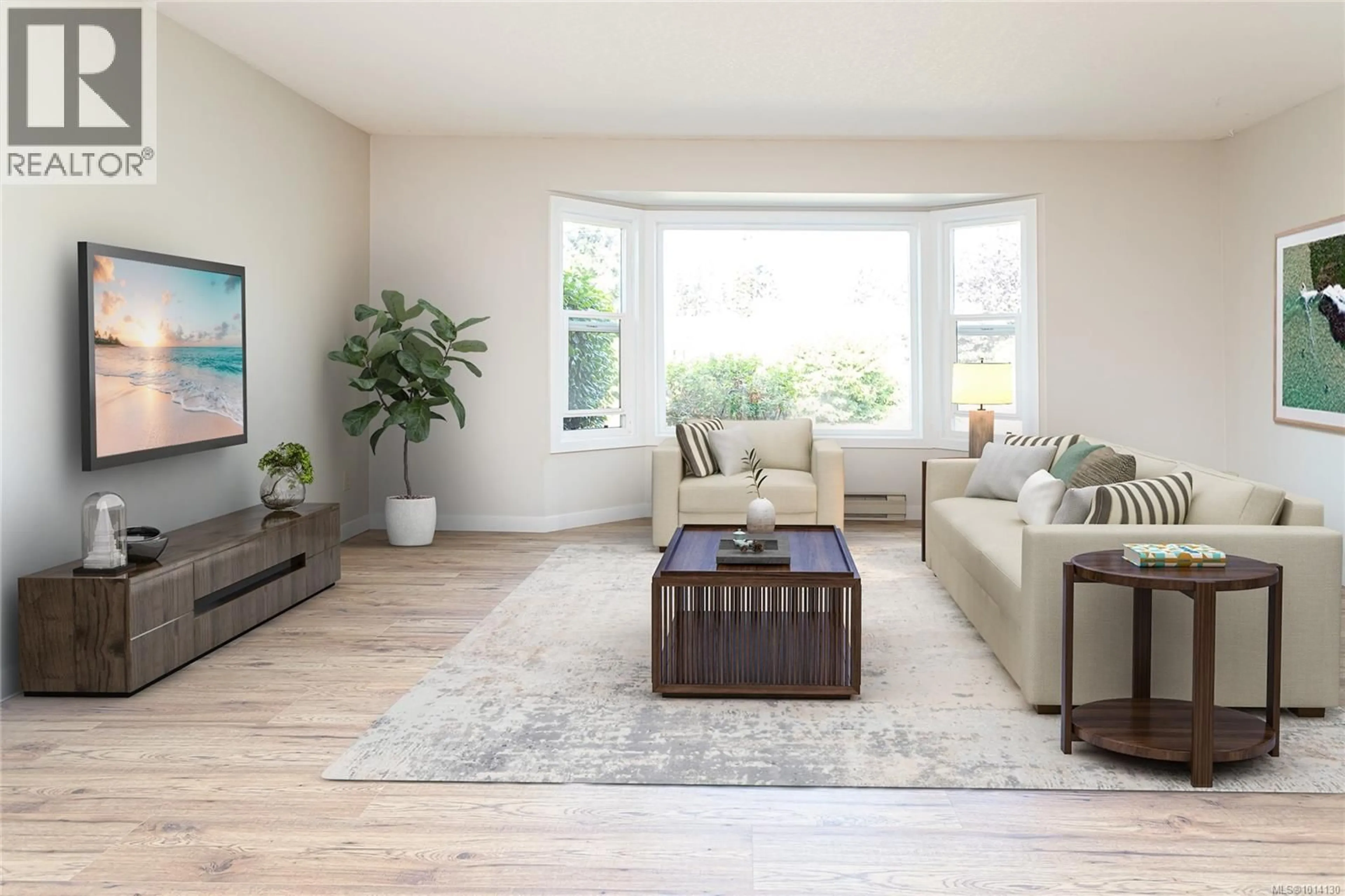 Living room with furniture, unknown for 548 HAWTHORNE DRIVE, Qualicum Beach British Columbia V9K1A5