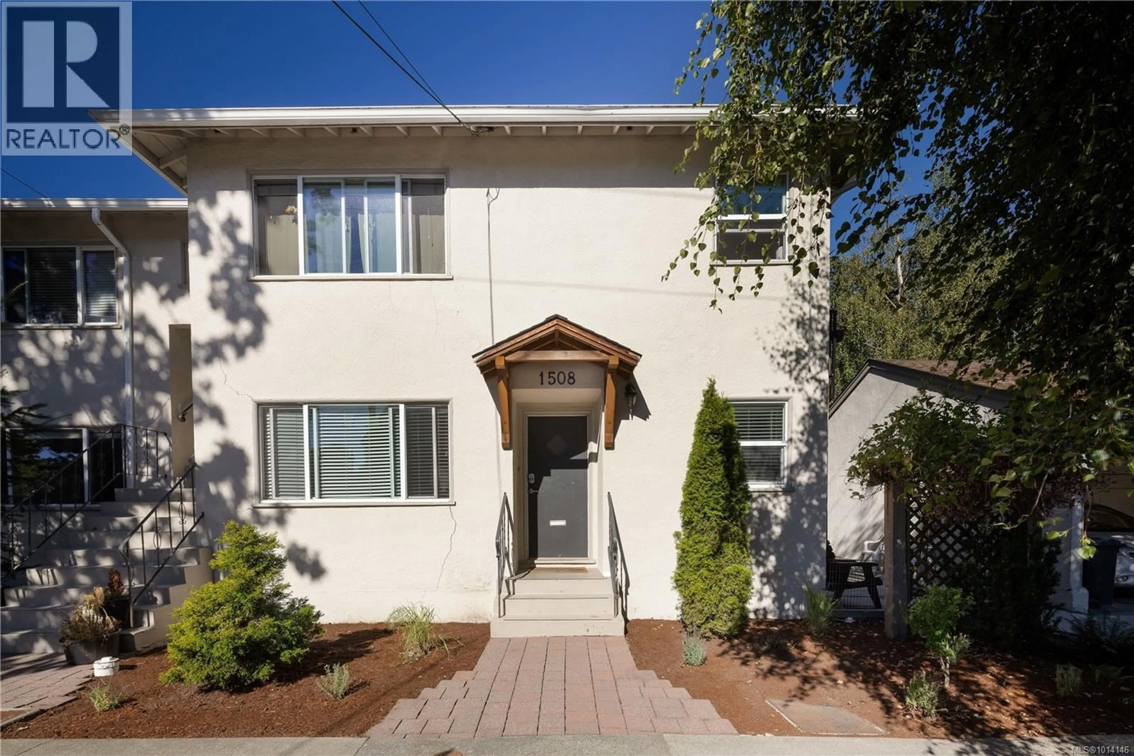 Home with brick exterior material, street for 1502-1508 DAVIE STREET, Victoria British Columbia V8R4W3