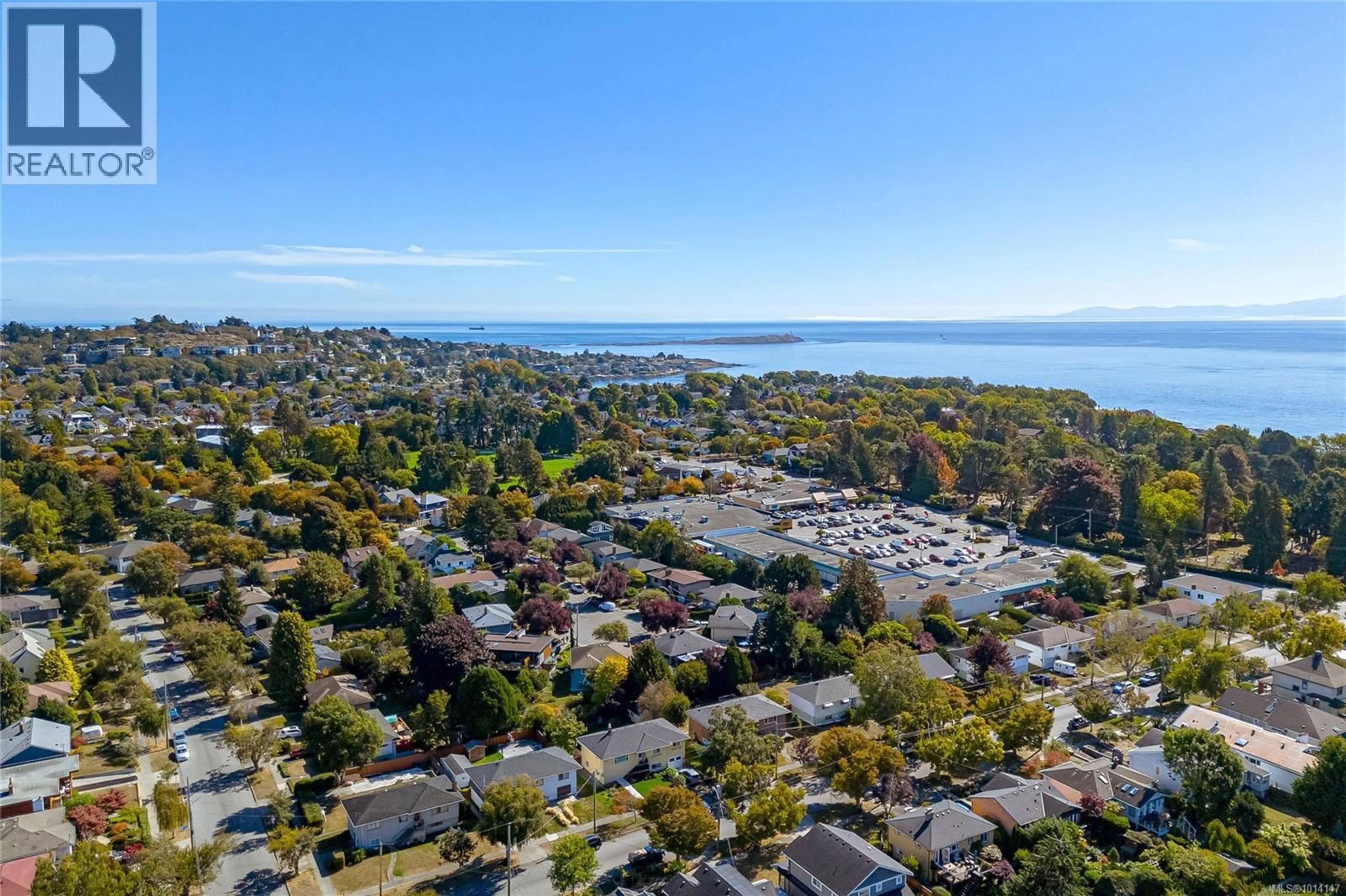 A pic from outside/outdoor area/front of a property/back of a property/a pic from drone, water/lake/river/ocean view for 1535 EARLE PLACE, Victoria British Columbia V8S1N3