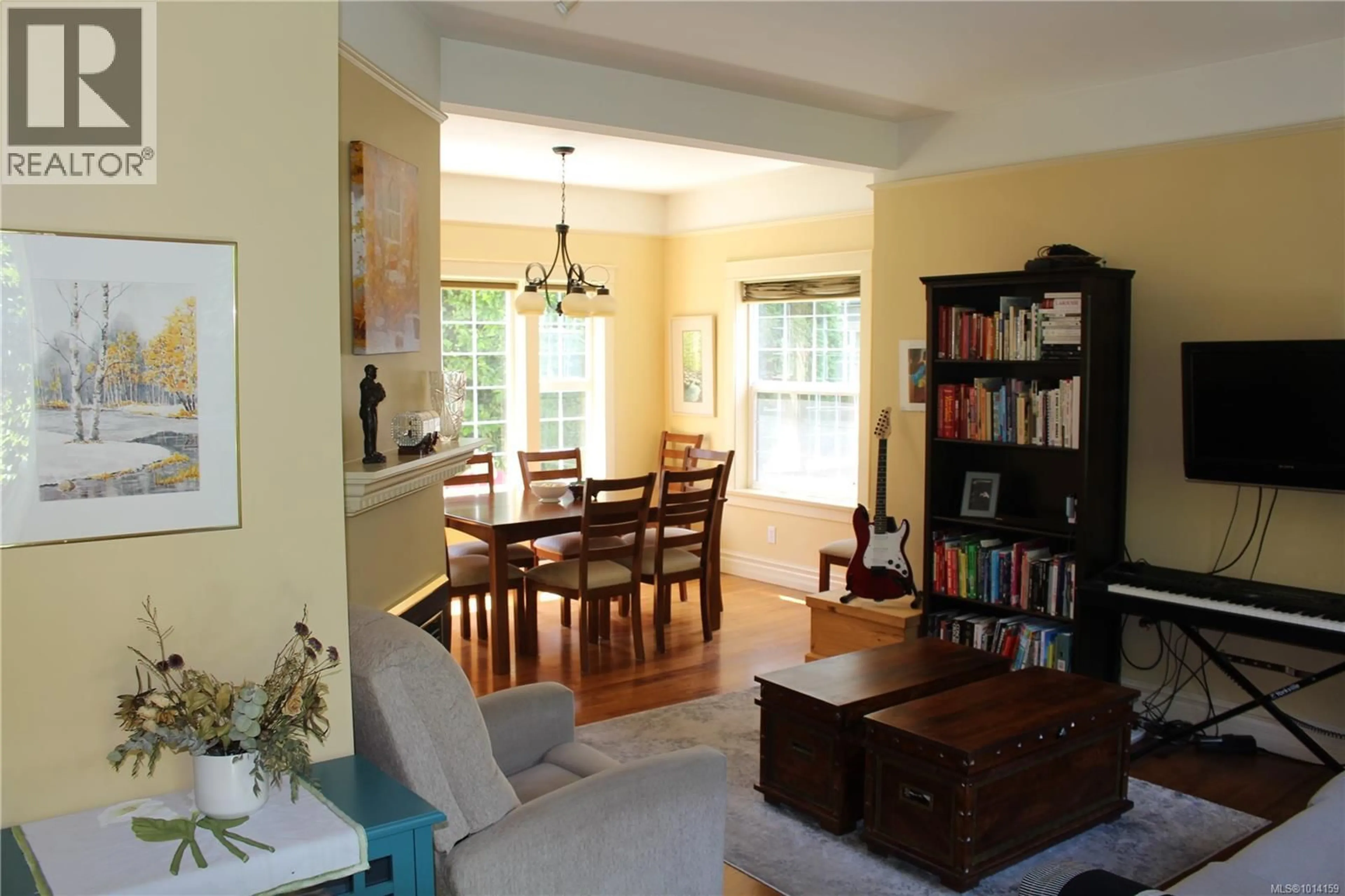 Dining room, unknown for 1046 ST. CHARLES STREET, Victoria British Columbia V8S3P6