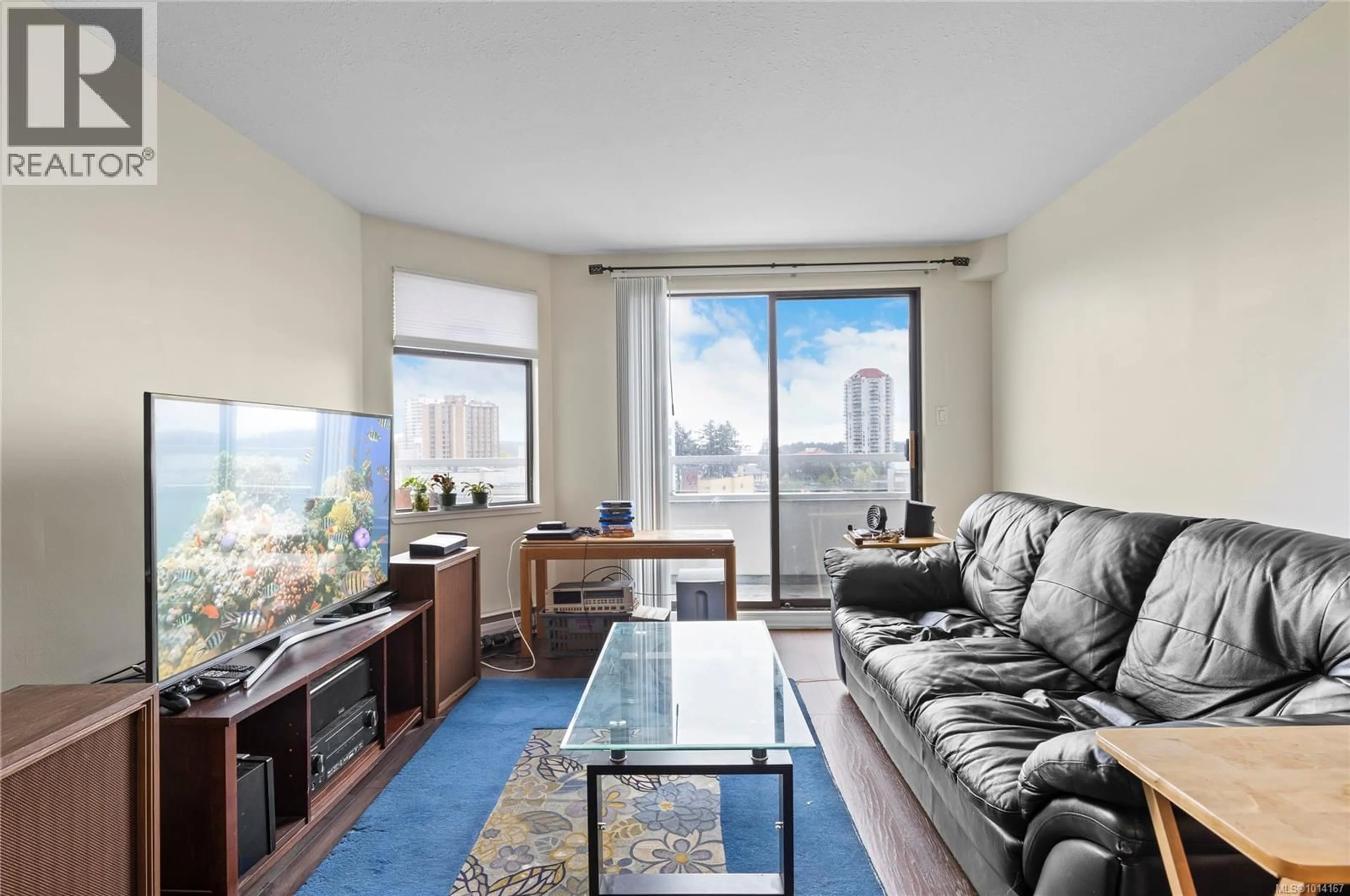Living room with furniture, unknown for 209 - 30 CAVAN STREET, Nanaimo British Columbia V9R6K3
