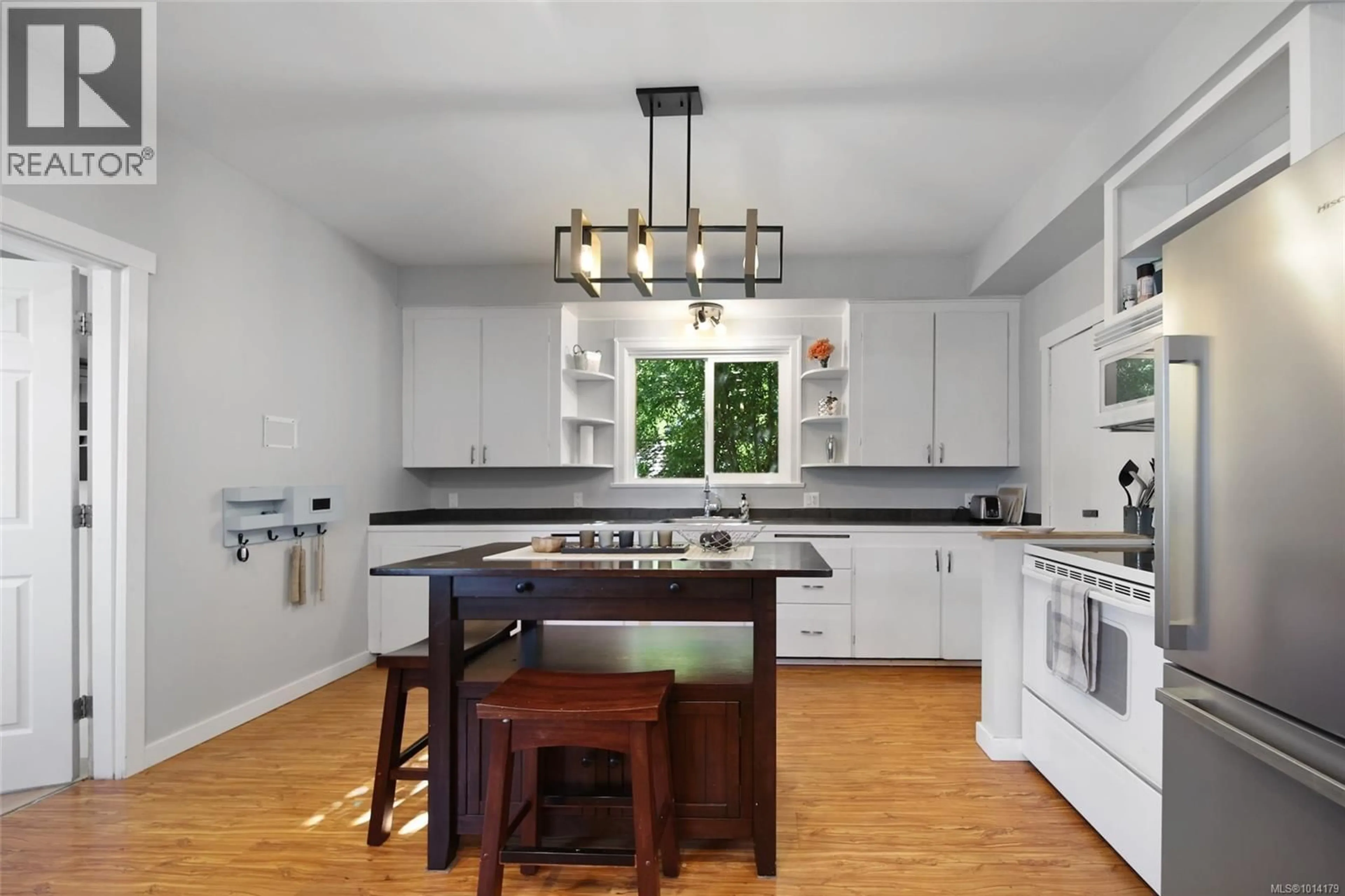 Open concept kitchen, unknown for 4915 GERTRUDE STREET, Port Alberni British Columbia V9Y6K8