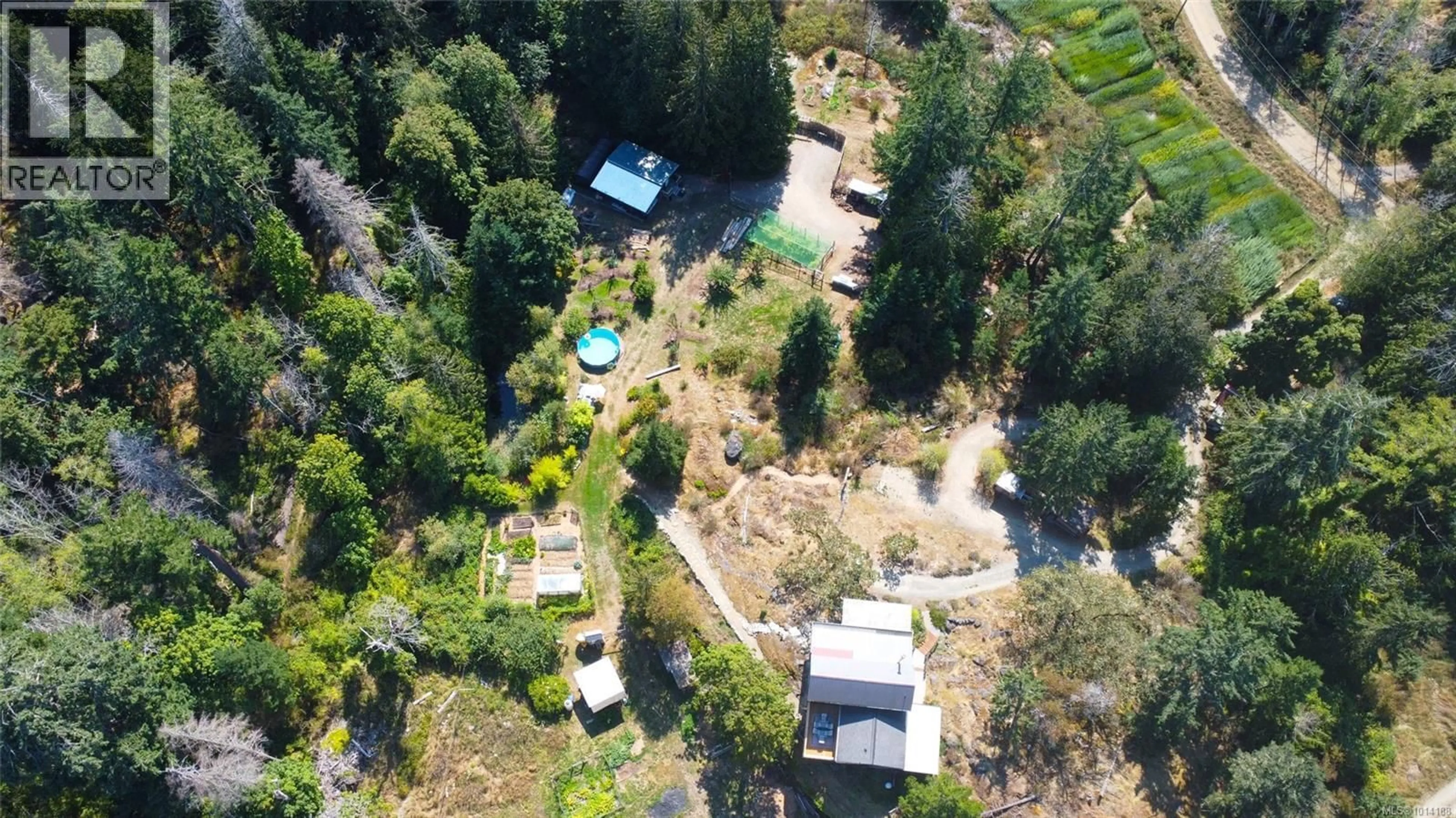 A pic from outside/outdoor area/front of a property/back of a property/a pic from drone, unknown for 120 HEIDI PLACE, Salt Spring British Columbia V8K1W5