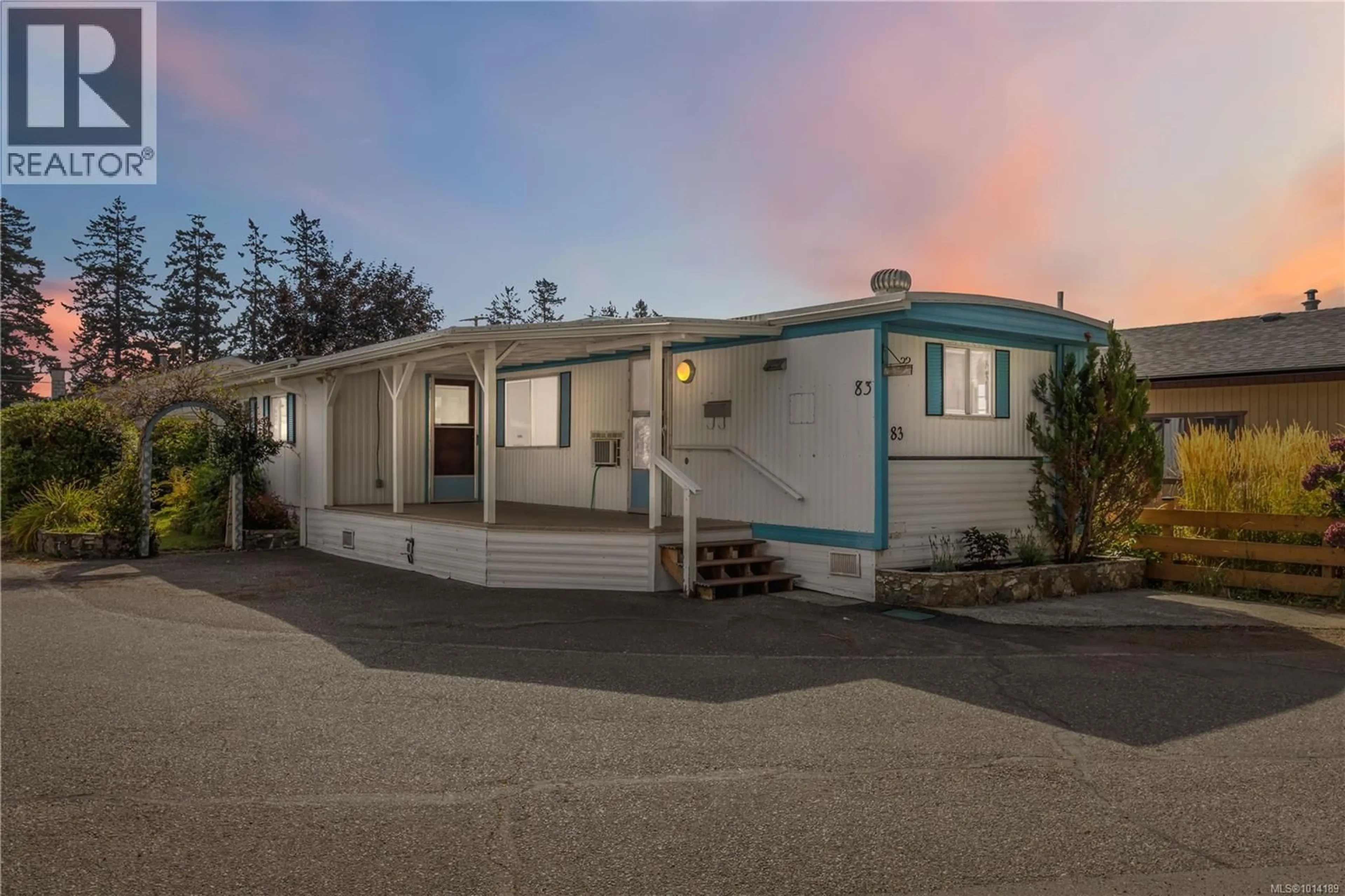 Home with vinyl exterior material, street for 83 - 2911 SOOKE LAKE ROAD, Langford British Columbia V9B4R5