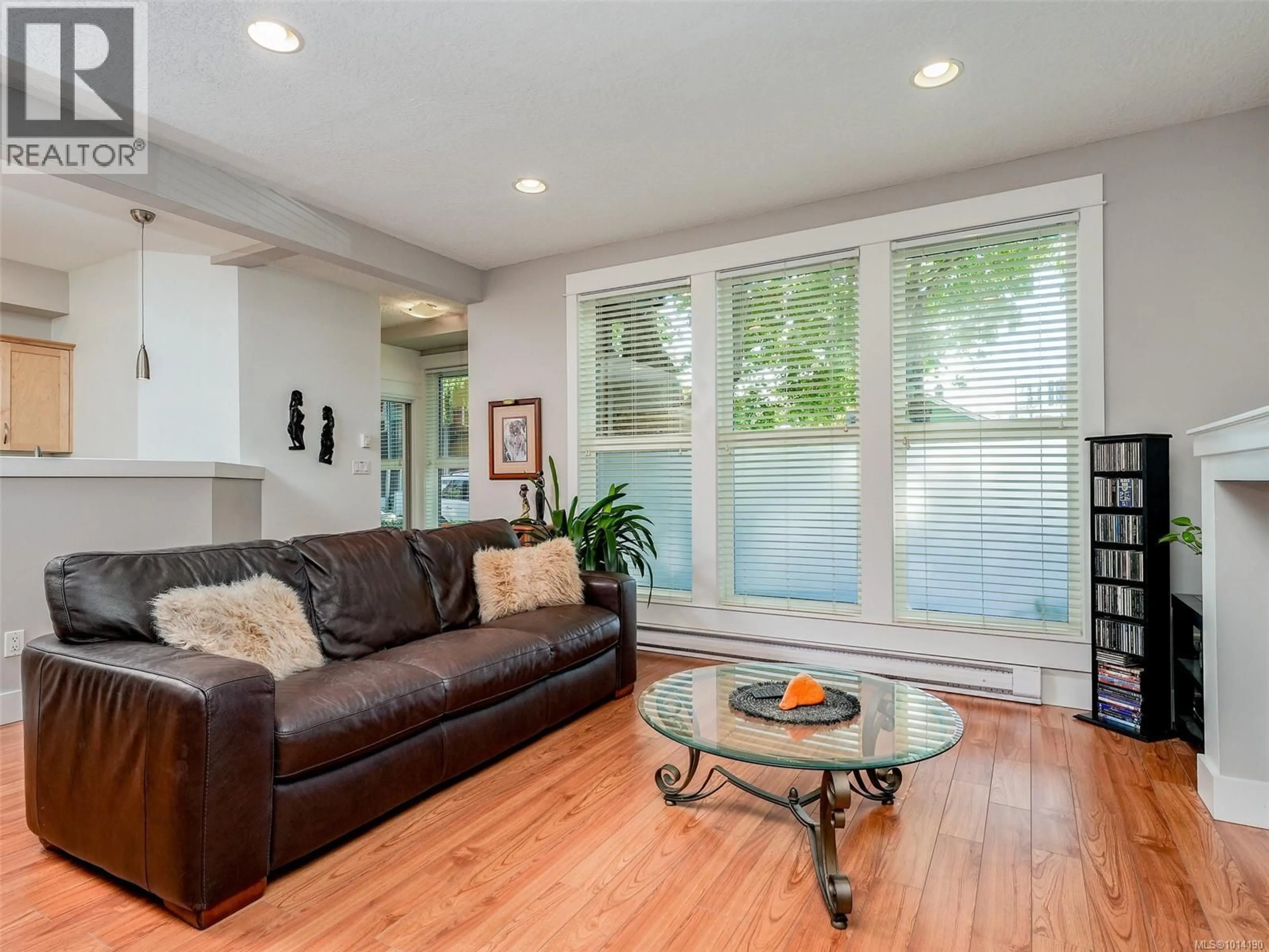 Living room with furniture, wood/laminate floor for 109 - 630 SPEED AVENUE, Victoria British Columbia V8Z1A4