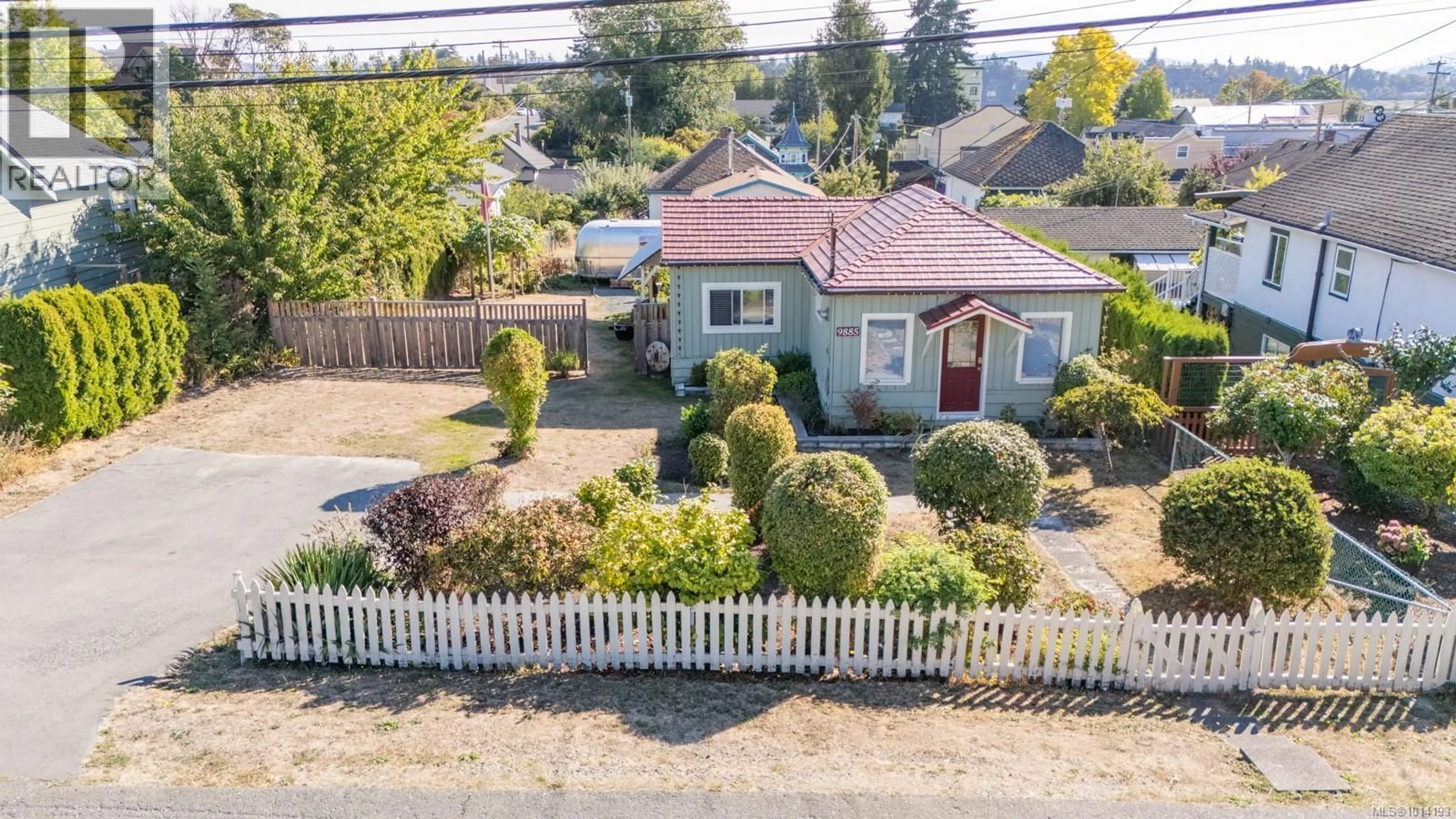 A pic from outside/outdoor area/front of a property/back of a property/a pic from drone, street for 9885 WILLOW STREET, Chemainus British Columbia V0R1K1