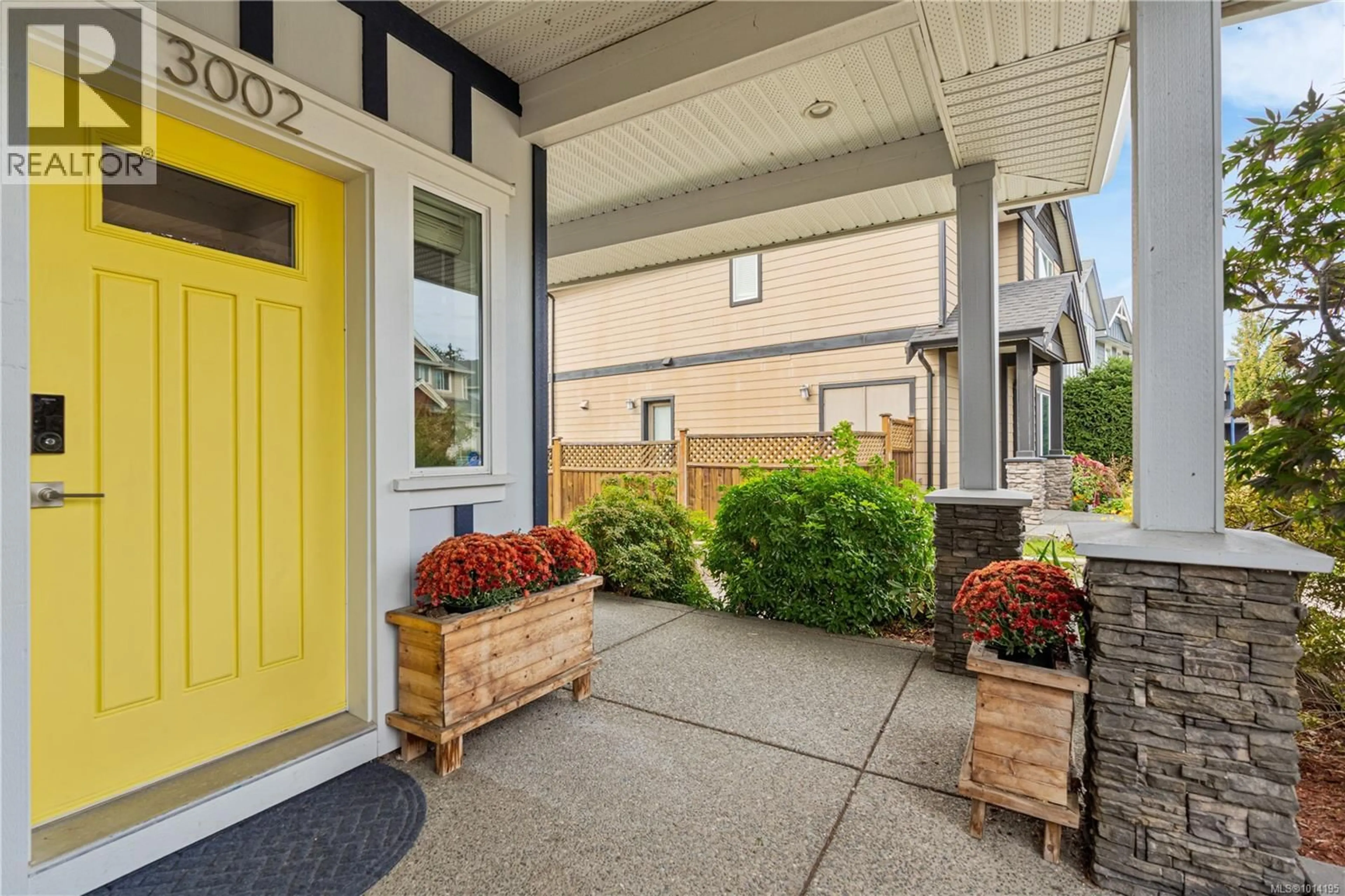 Indoor entryway for 3002 ALOUETTE DRIVE, Langford British Columbia V9B0M9