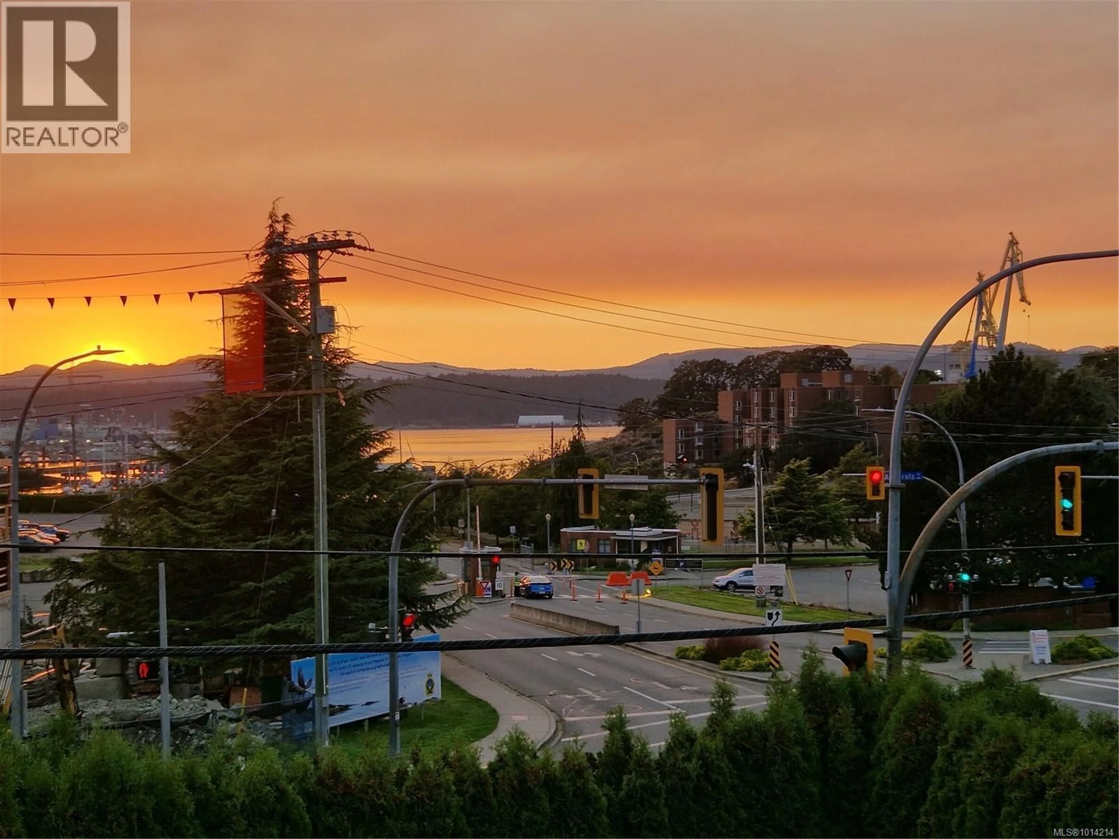 Blurry image for 1265 WOODWAY ROAD, Esquimalt British Columbia V9A4W9