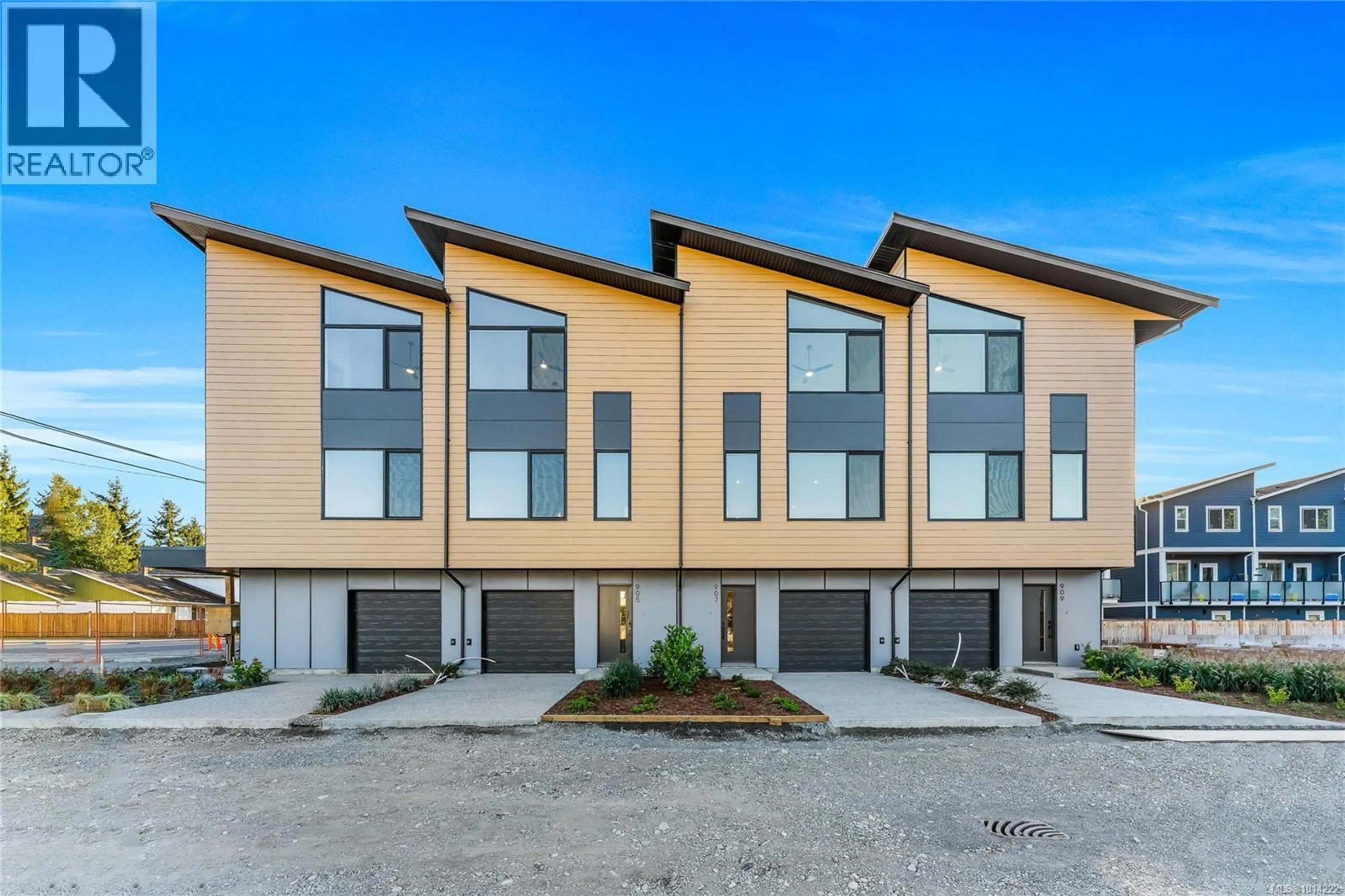 Unknown for 905 VINE COURT, Langford British Columbia V9C2V8