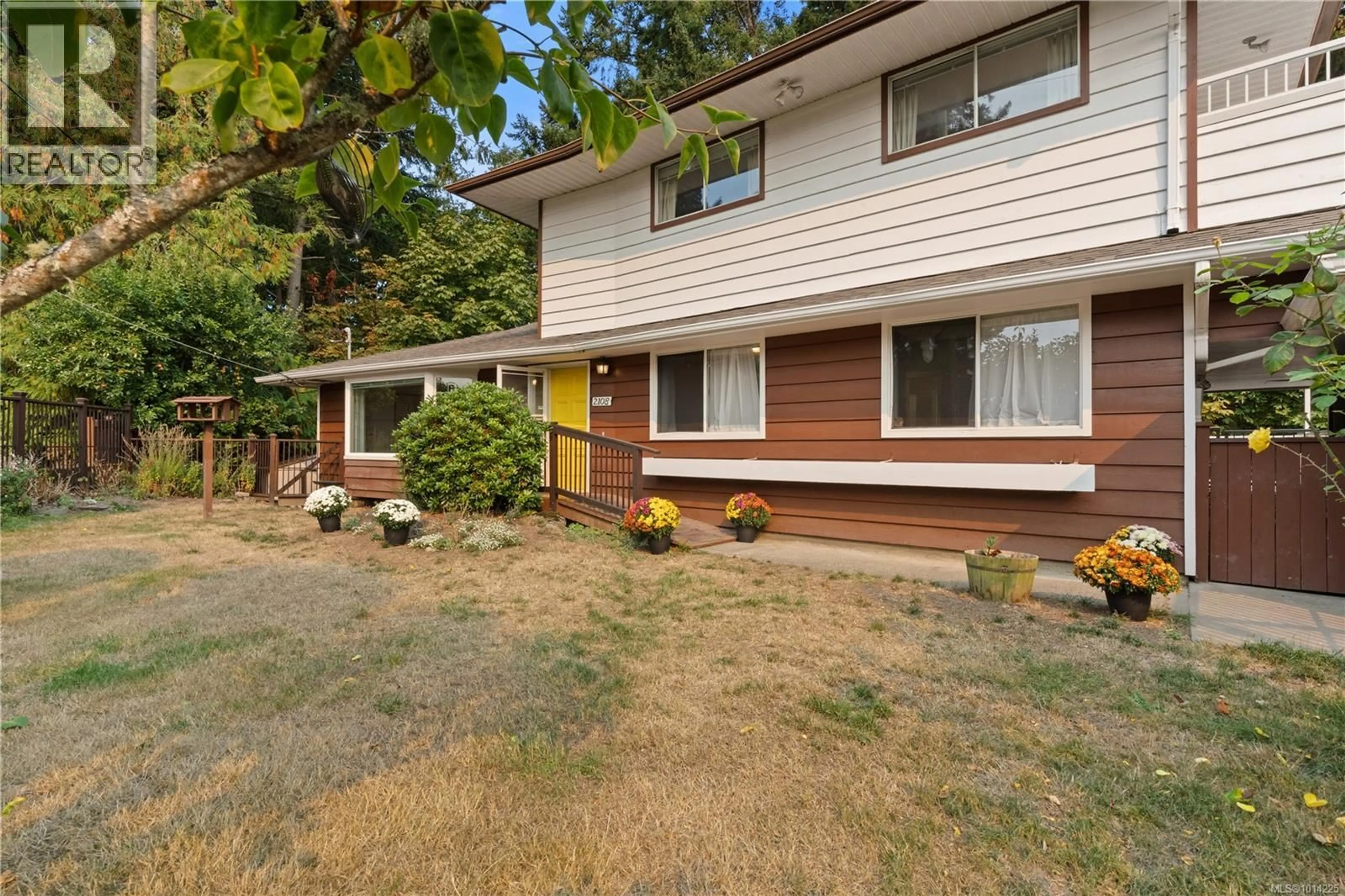 Unknown for 2108 WENMAN DRIVE, Saanich British Columbia V8N2S2