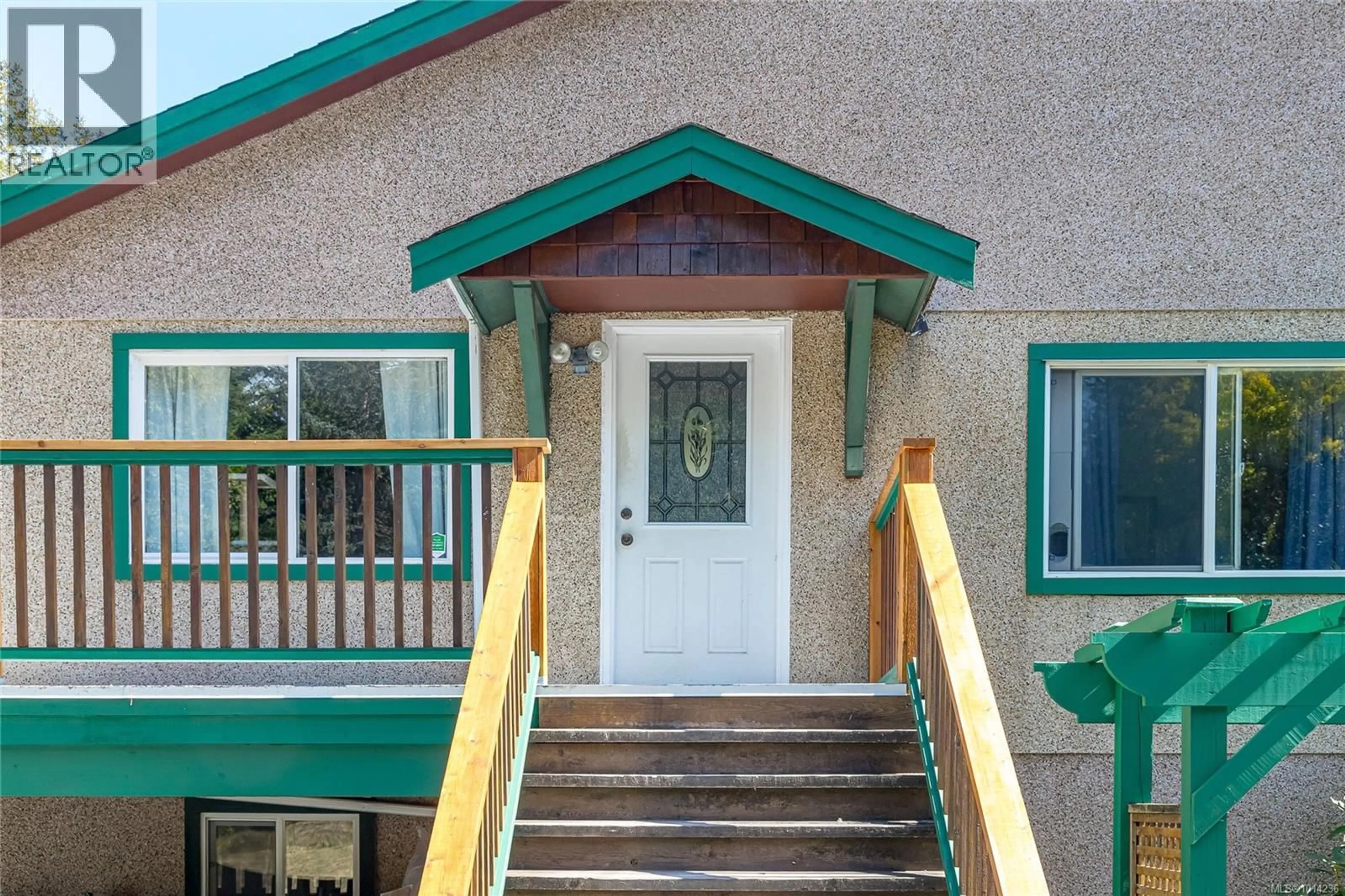 Unknown for 10695 CHEMAINUS ROAD, Saltair British Columbia V9G2A4