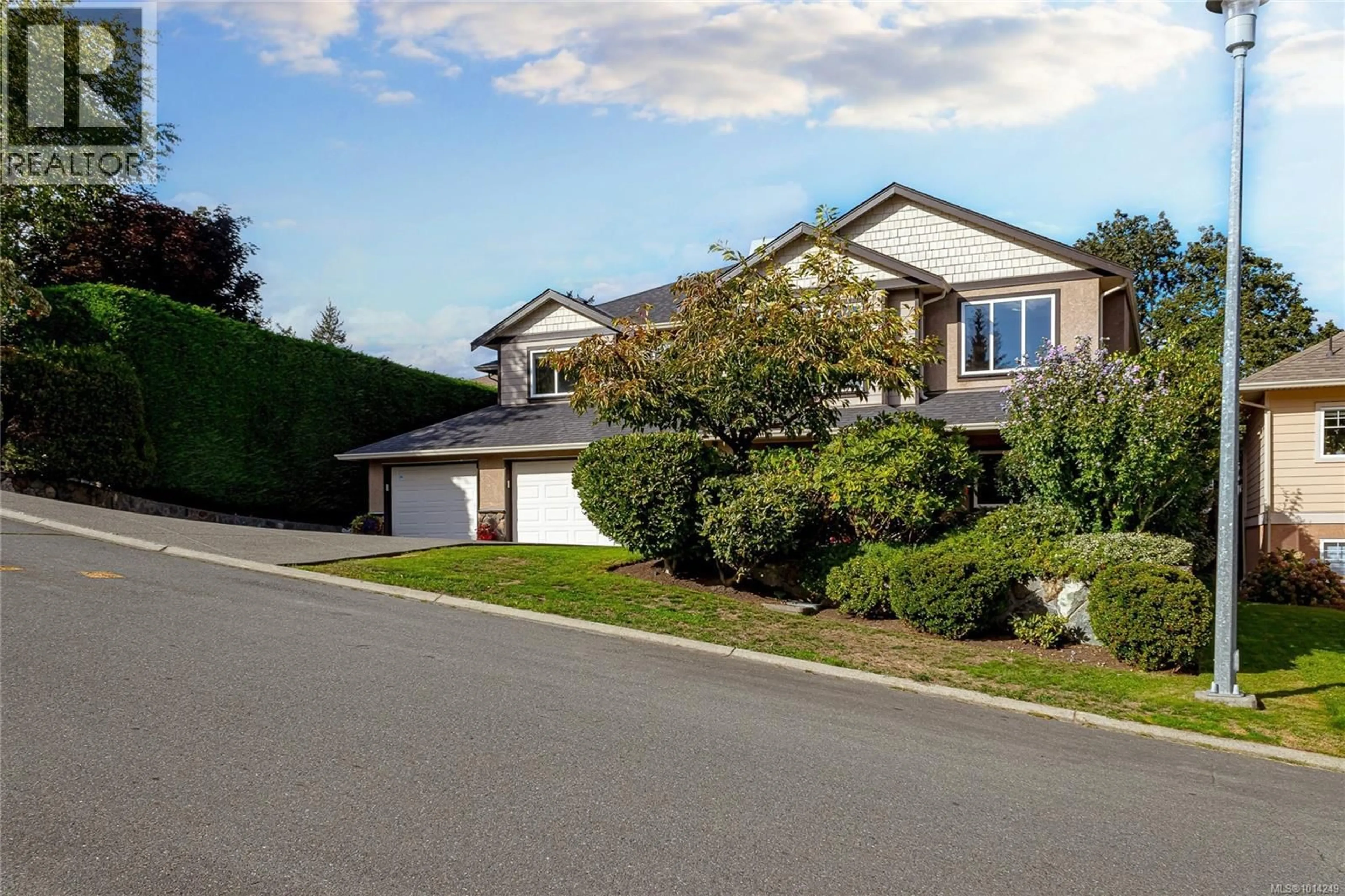 Unknown for 1204 KNOCKAN PLACE, Saanich British Columbia V8Z7L5