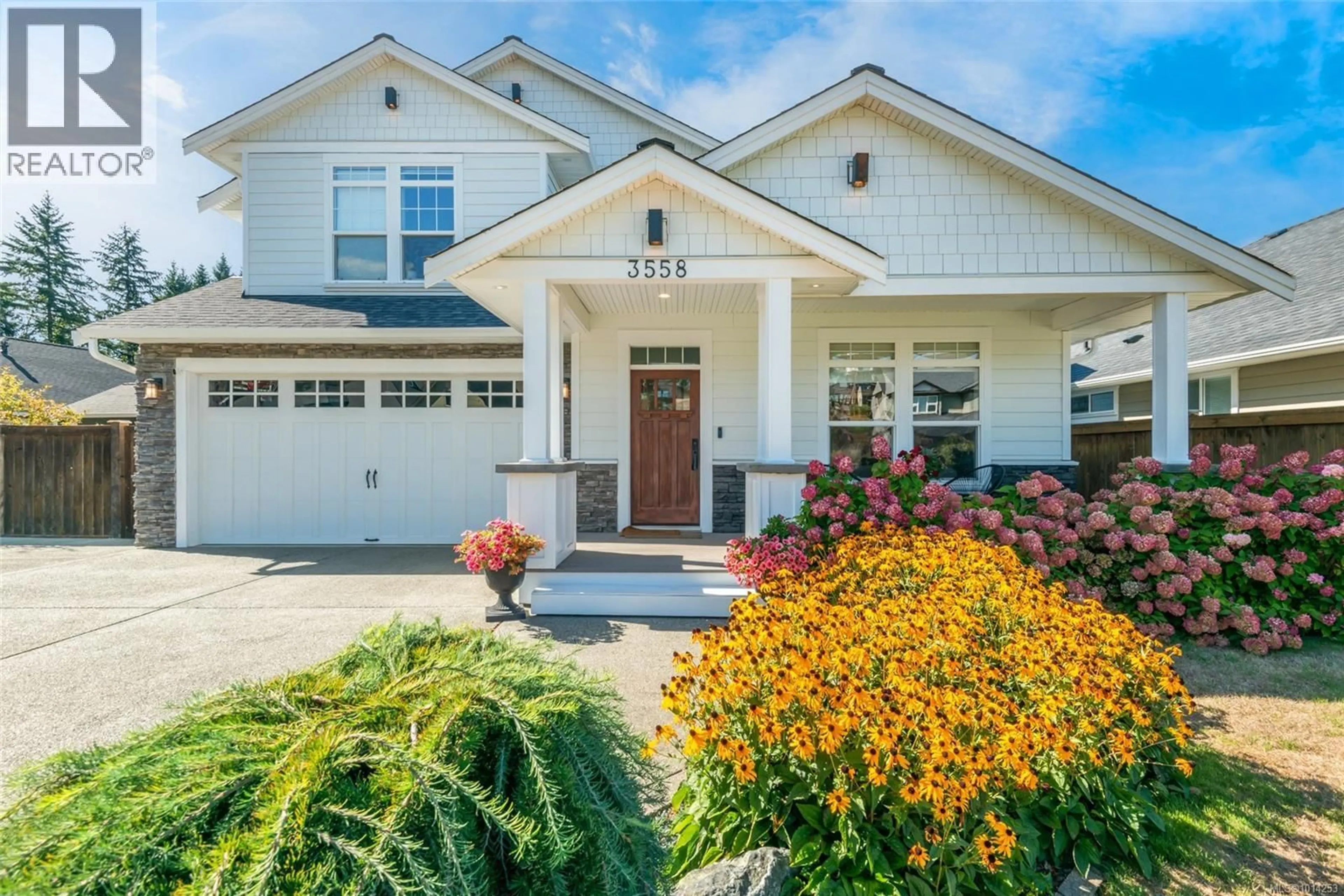Home with vinyl exterior material, street for 3558 SWORDFERN LANE, Port Alberni British Columbia V9Y0A5