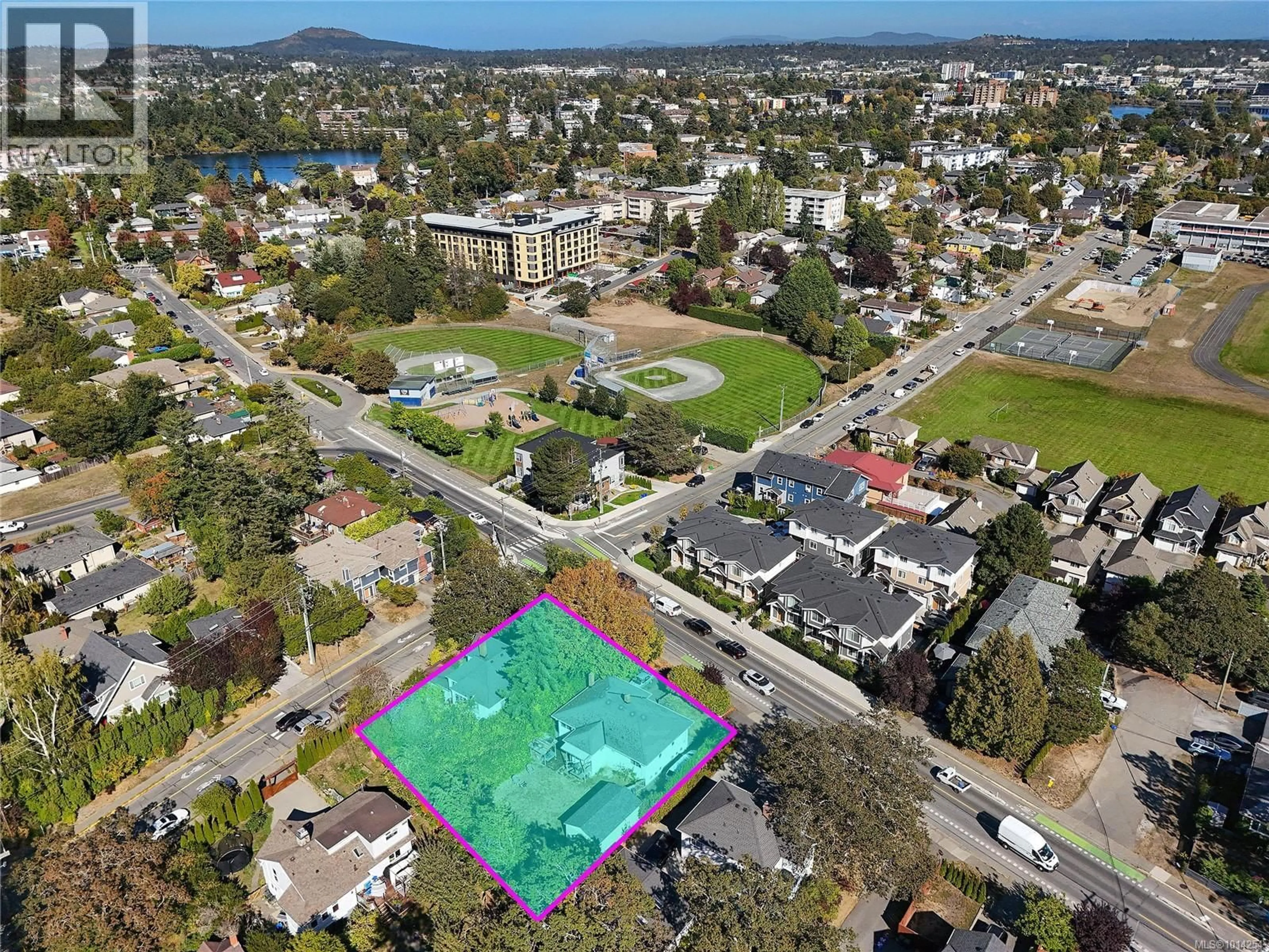 A pic from outside/outdoor area/front of a property/back of a property/a pic from drone, unknown for 826 LAMPSON STREET, Esquimalt British Columbia V9A6B2