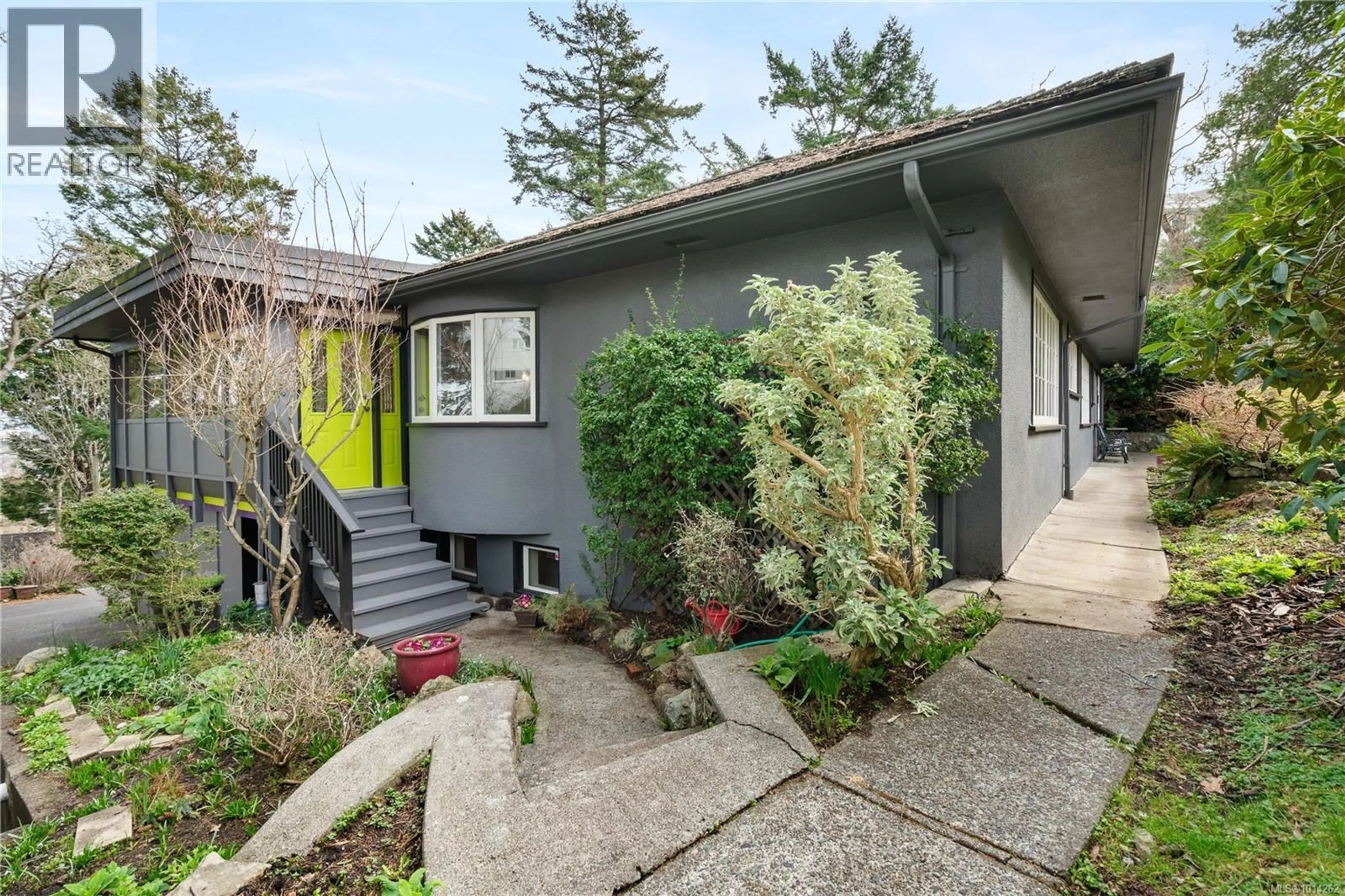 Home with vinyl exterior material, street for 52 SYLVAN LANE, Oak Bay British Columbia V8S2K8