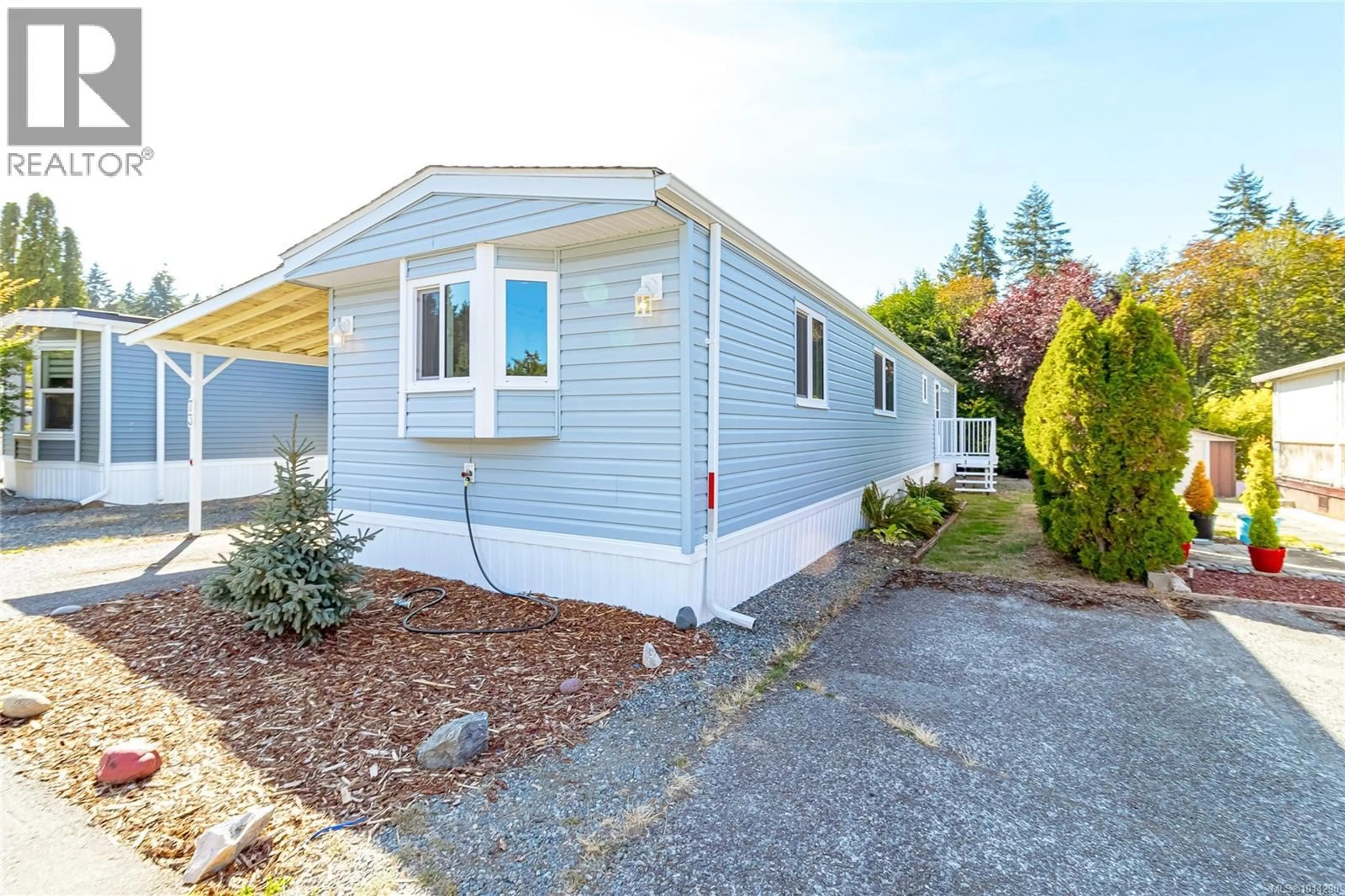 Home with vinyl exterior material, street for 73 - 3497 GIBBINS ROAD, Duncan British Columbia V9L6C9