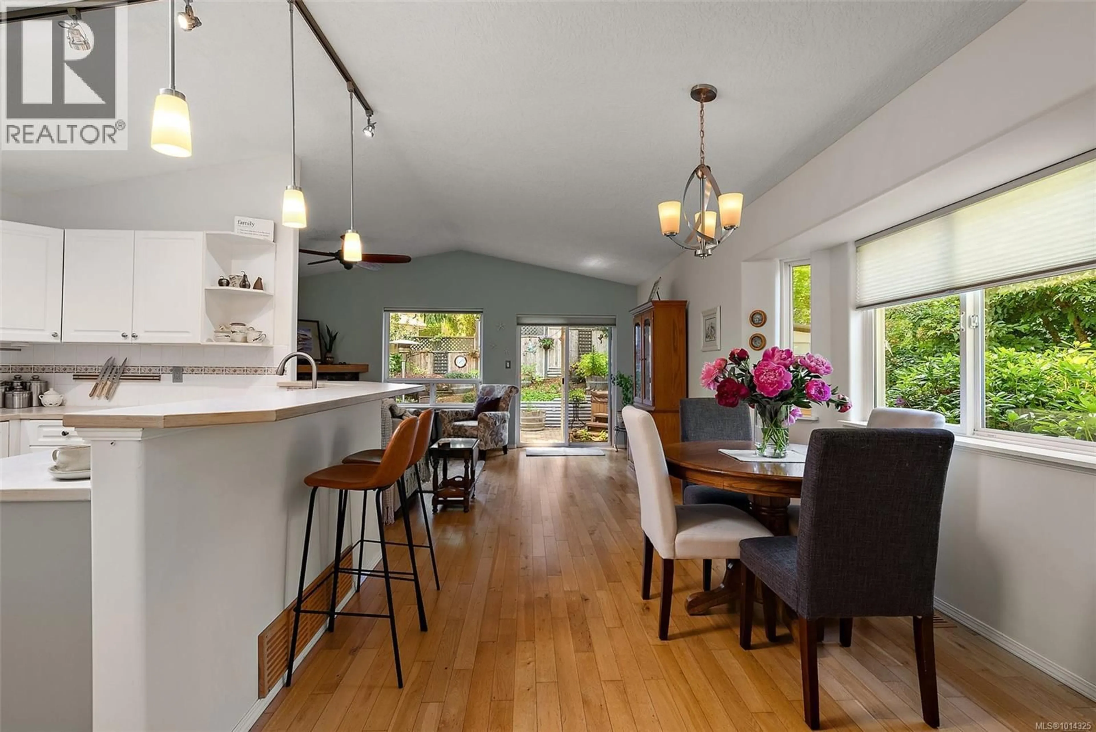 Open concept kitchen, wood/laminate floor for 3224 HILLWOOD ROAD, Duncan British Columbia V9L5K8