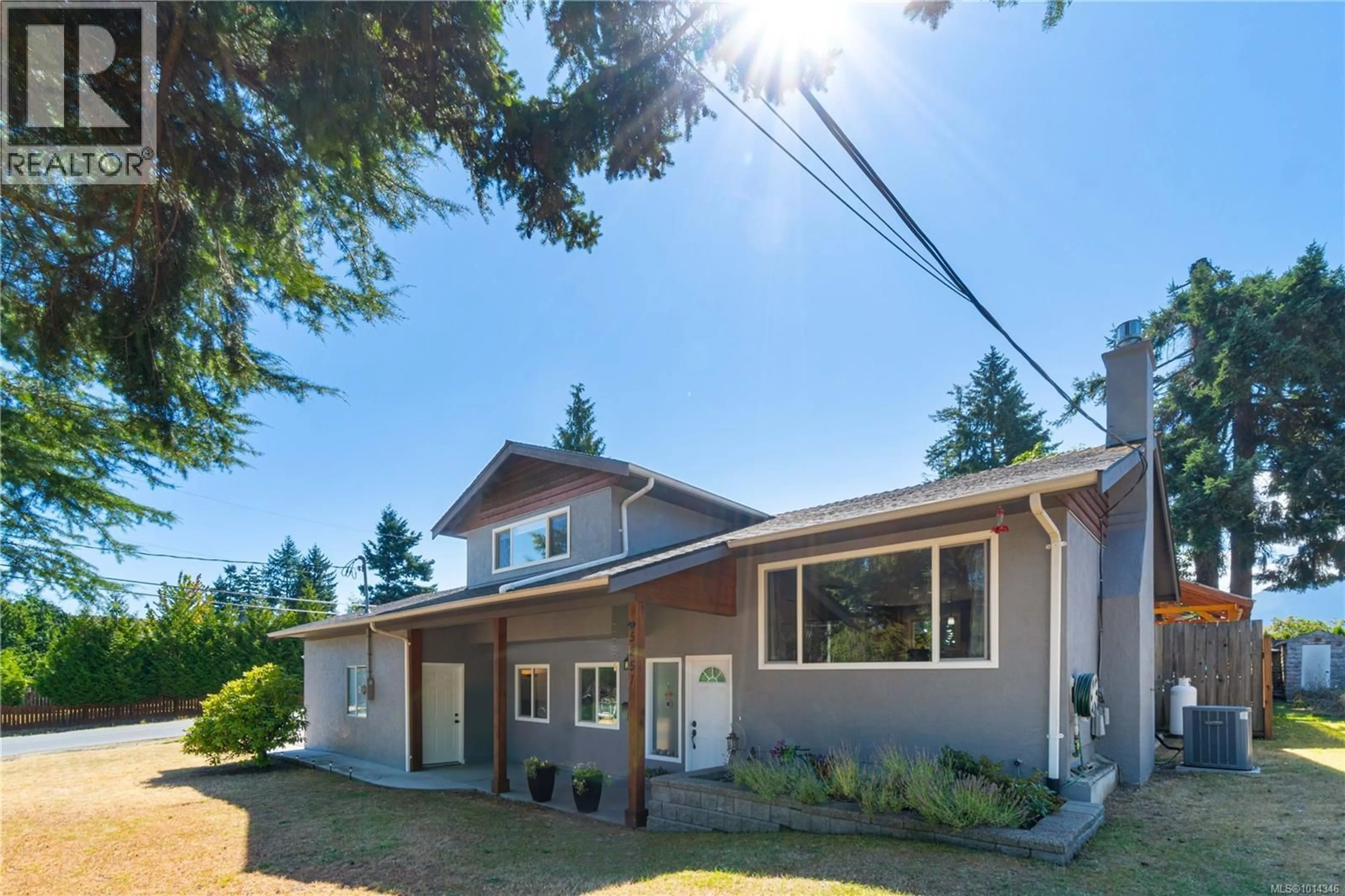 Home with vinyl exterior material, street for 5251 DUNSTER ROAD, Nanaimo British Columbia V9T2Z5