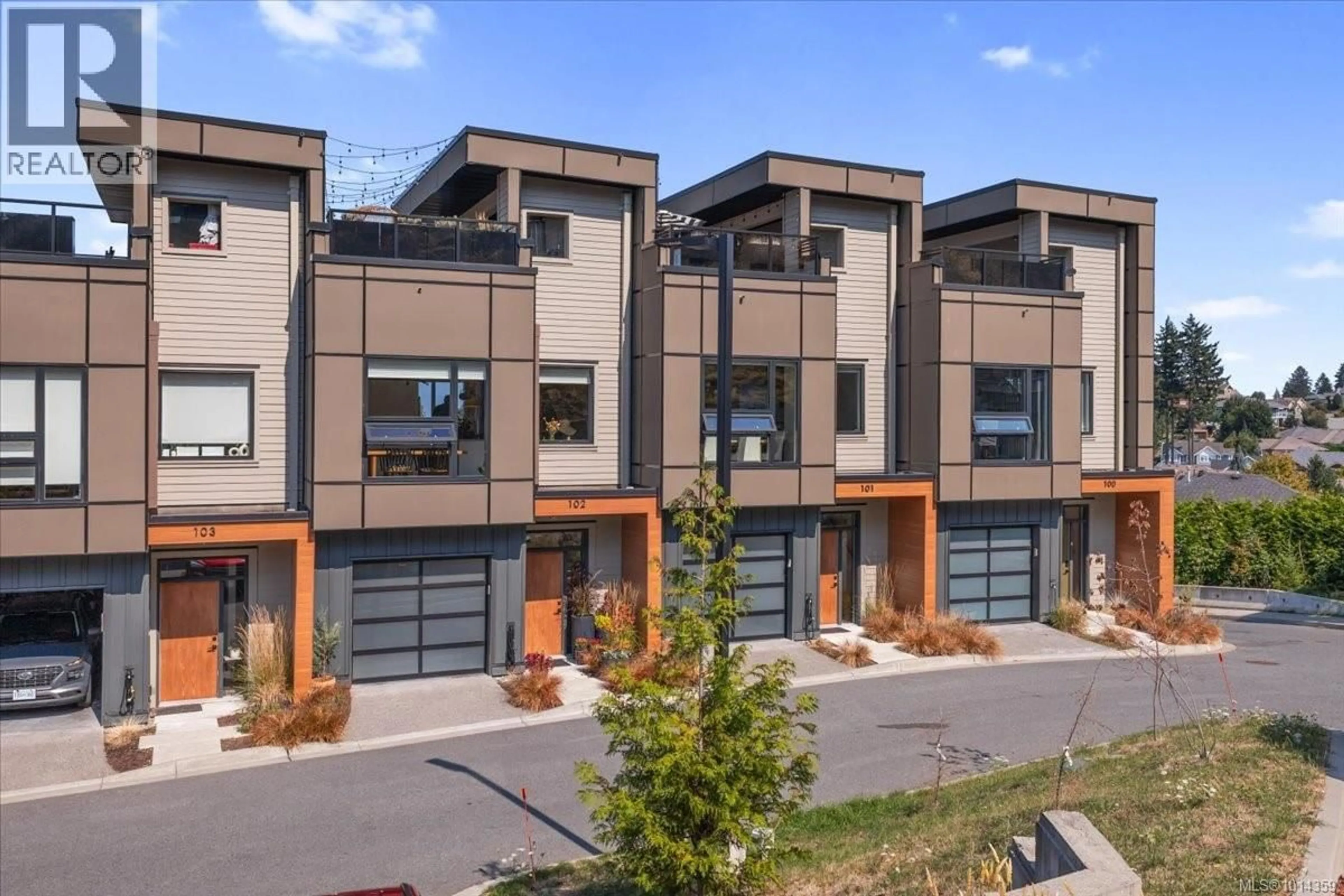 Unknown for 102 - 5711 VANDERNEUK ROAD, Nanaimo British Columbia V9T5H3