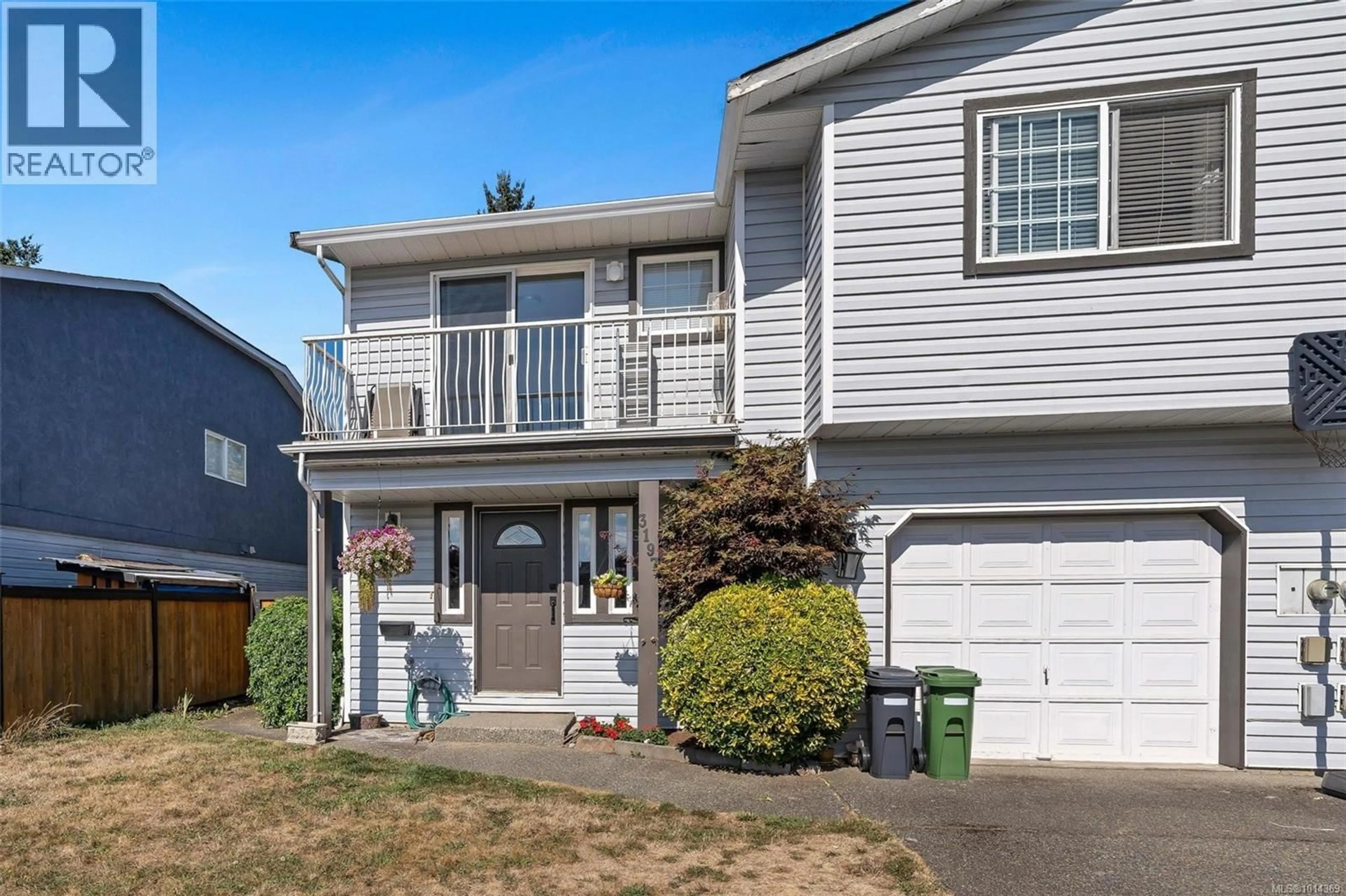 Home with vinyl exterior material, unknown for 3197 GILANA PLACE, Duncan British Columbia