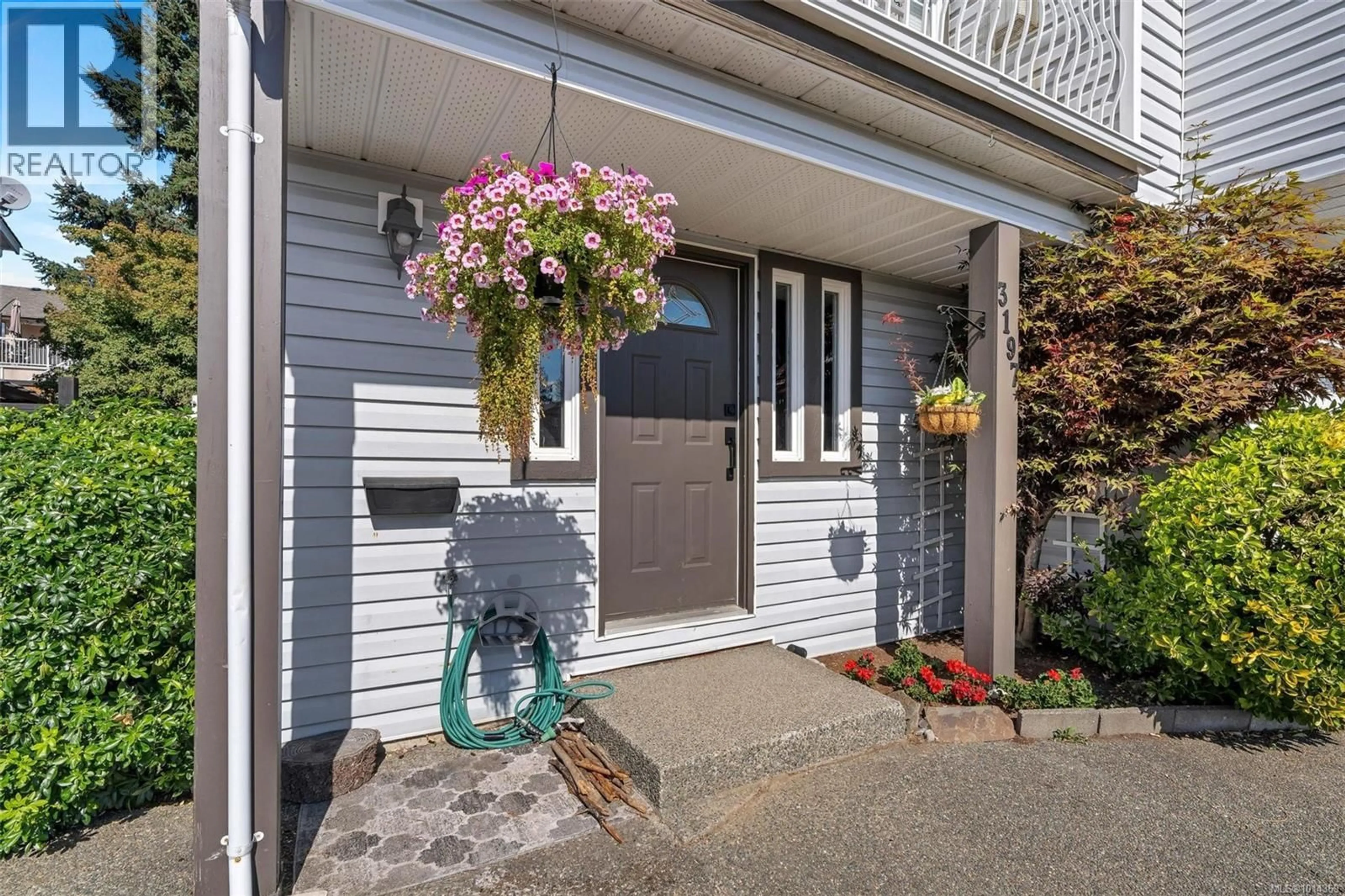 Indoor entryway for 3197 GILANA PLACE, Duncan British Columbia