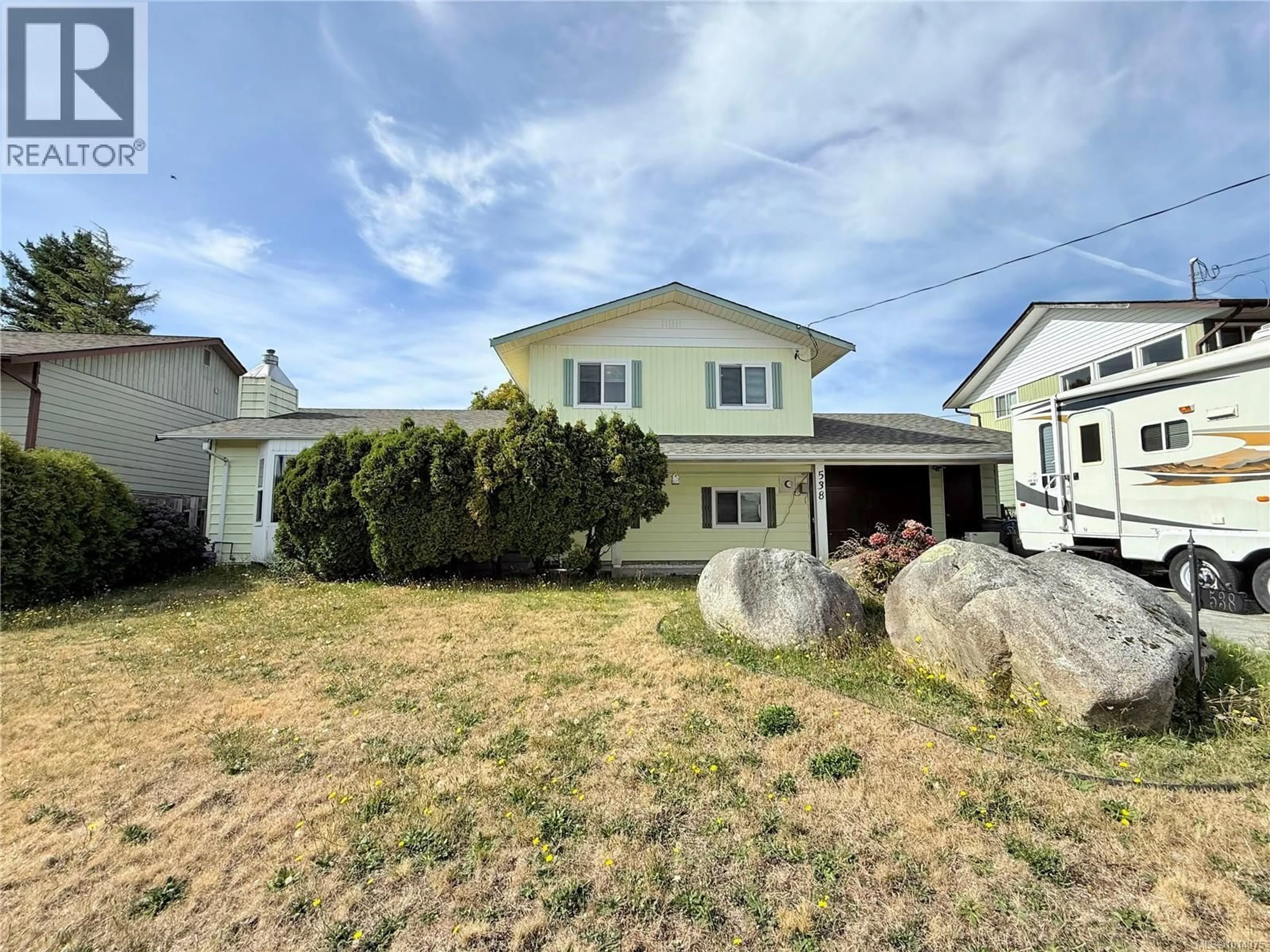 A pic from outside/outdoor area/front of a property/back of a property/a pic from drone, street for 538 CORMORANT ROAD, Campbell River British Columbia V9W5Z6