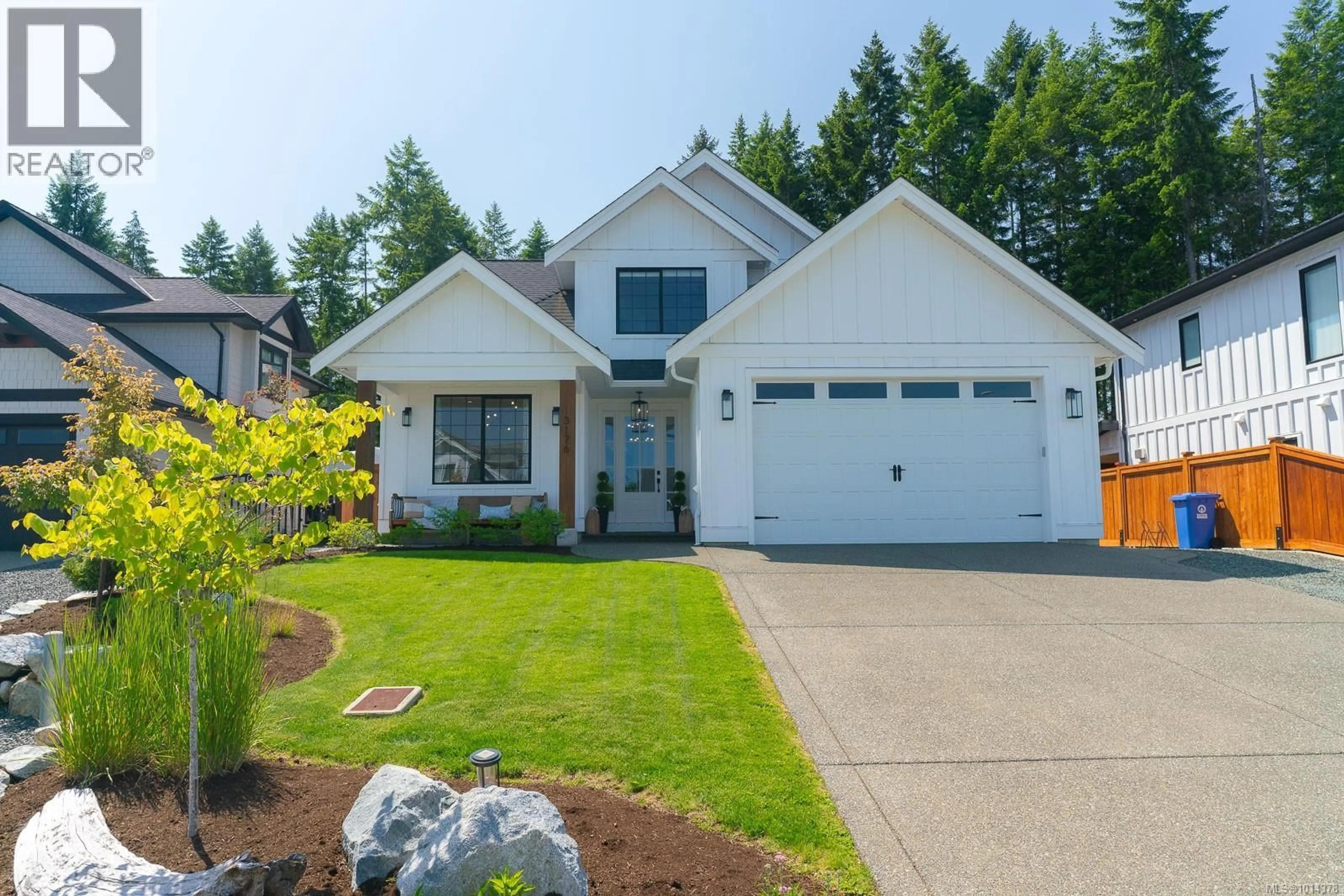 Home with vinyl exterior material, street for 3176 ARBUTUS DRIVE, Port Alberni British Columbia V9Y0C4
