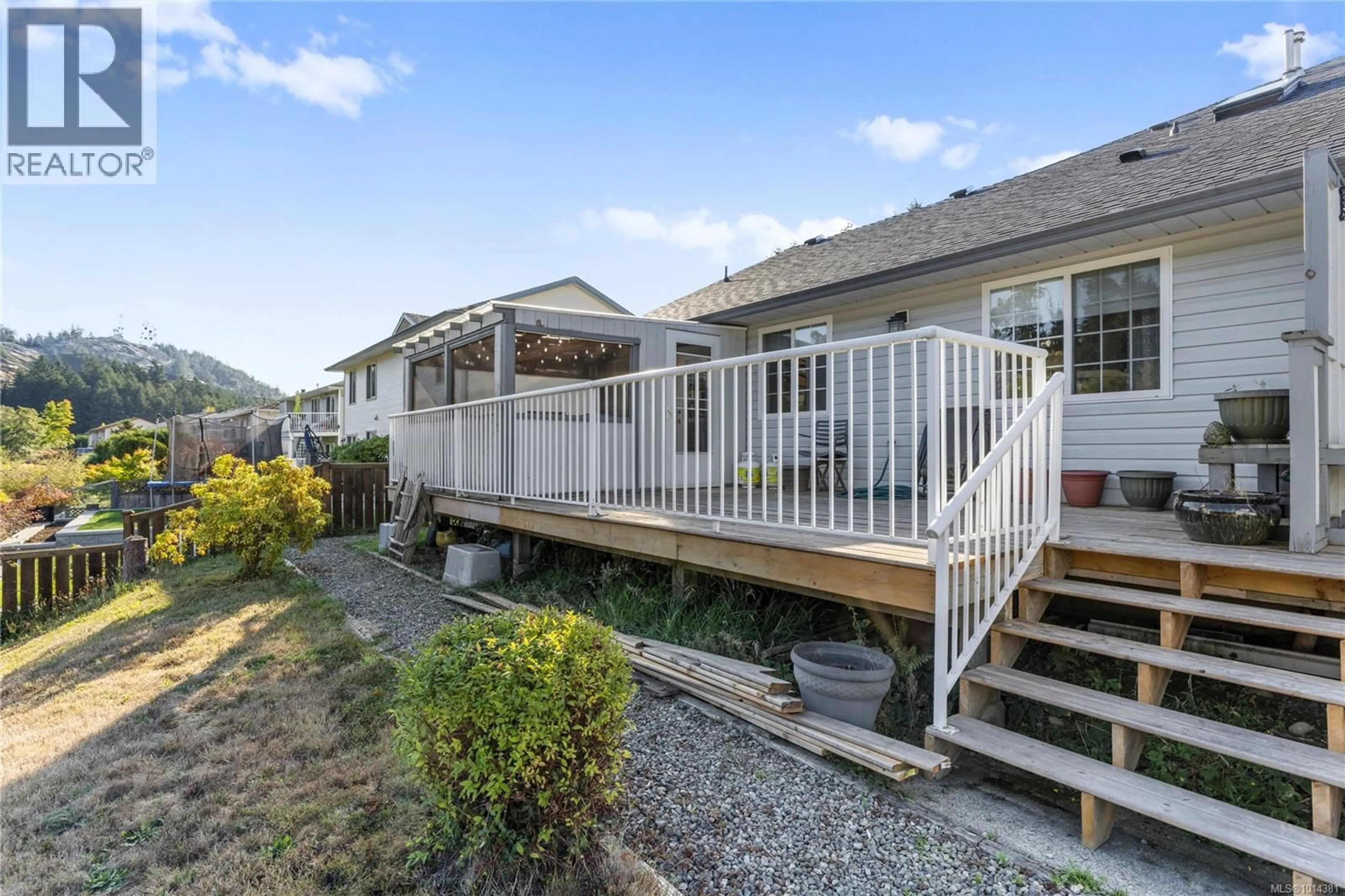 Patio, street for 5770 BROOKWOOD DRIVE, Nanaimo British Columbia V9T5P2