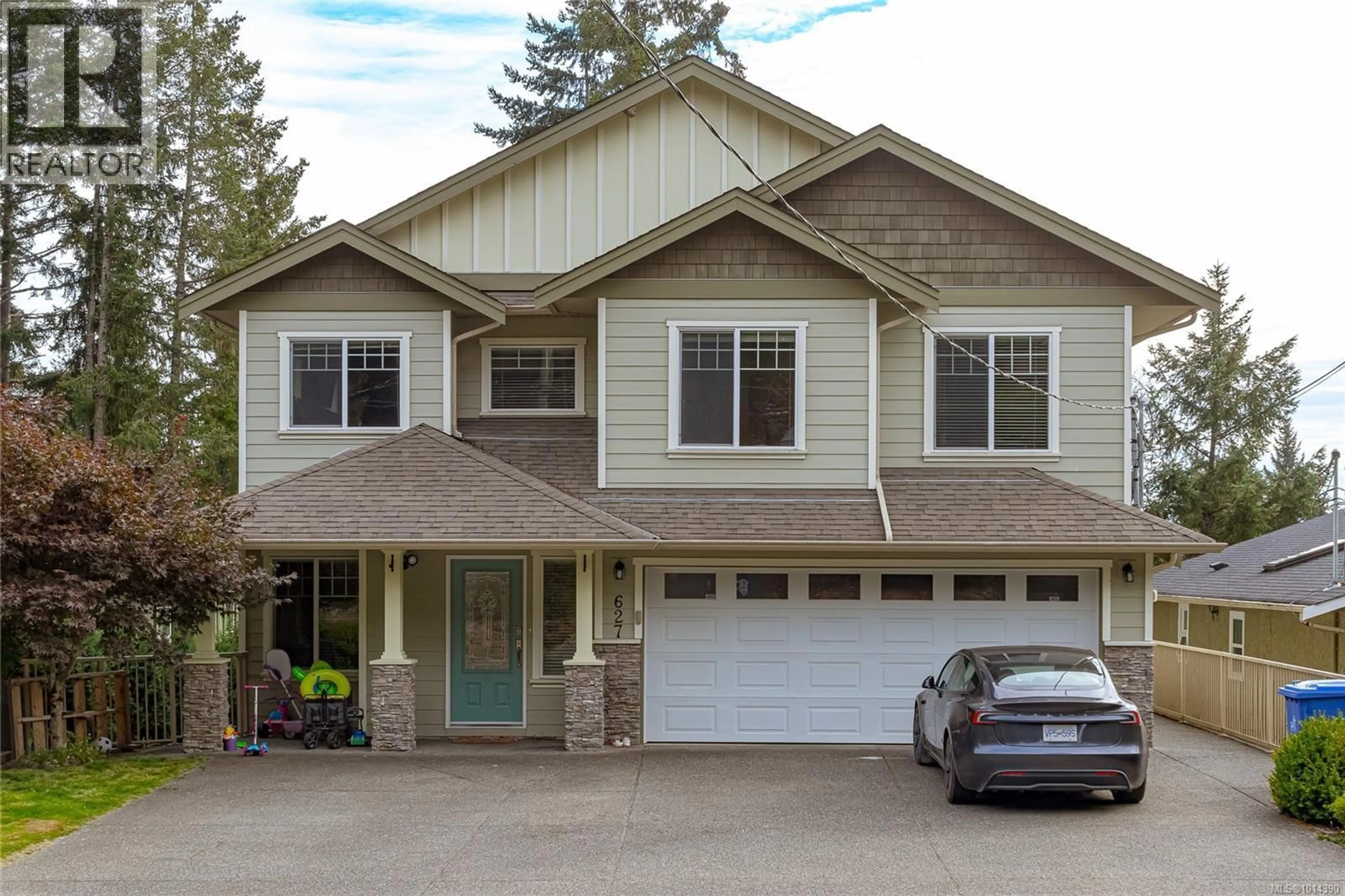 Home with vinyl exterior material, street for 627 RASON ROAD, Langford British Columbia V9B6C3