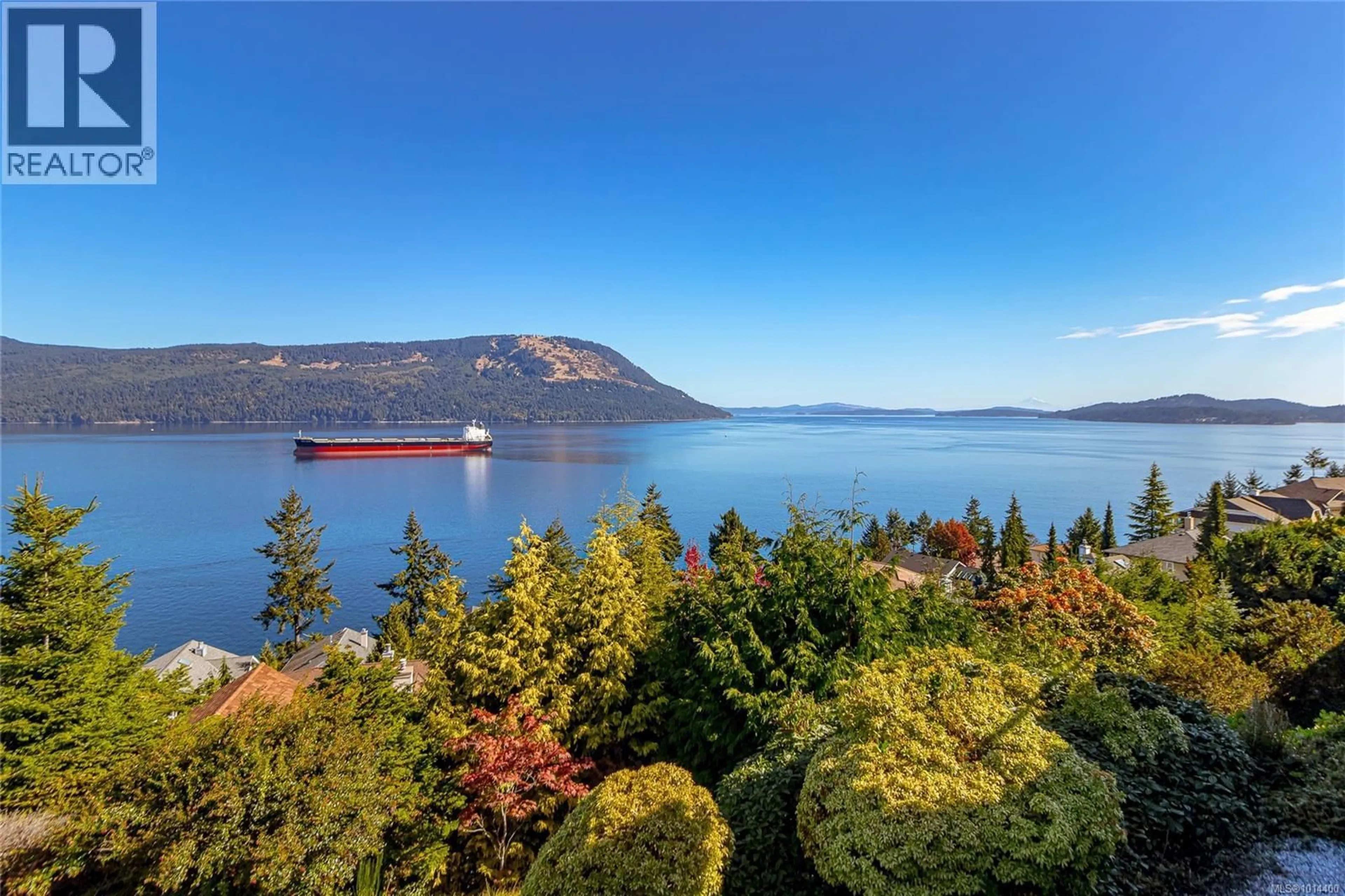 A pic from outside/outdoor area/front of a property/back of a property/a pic from drone, water/lake/river/ocean view for 515 MARINE VIEW, Cobble Hill British Columbia V8H0K8