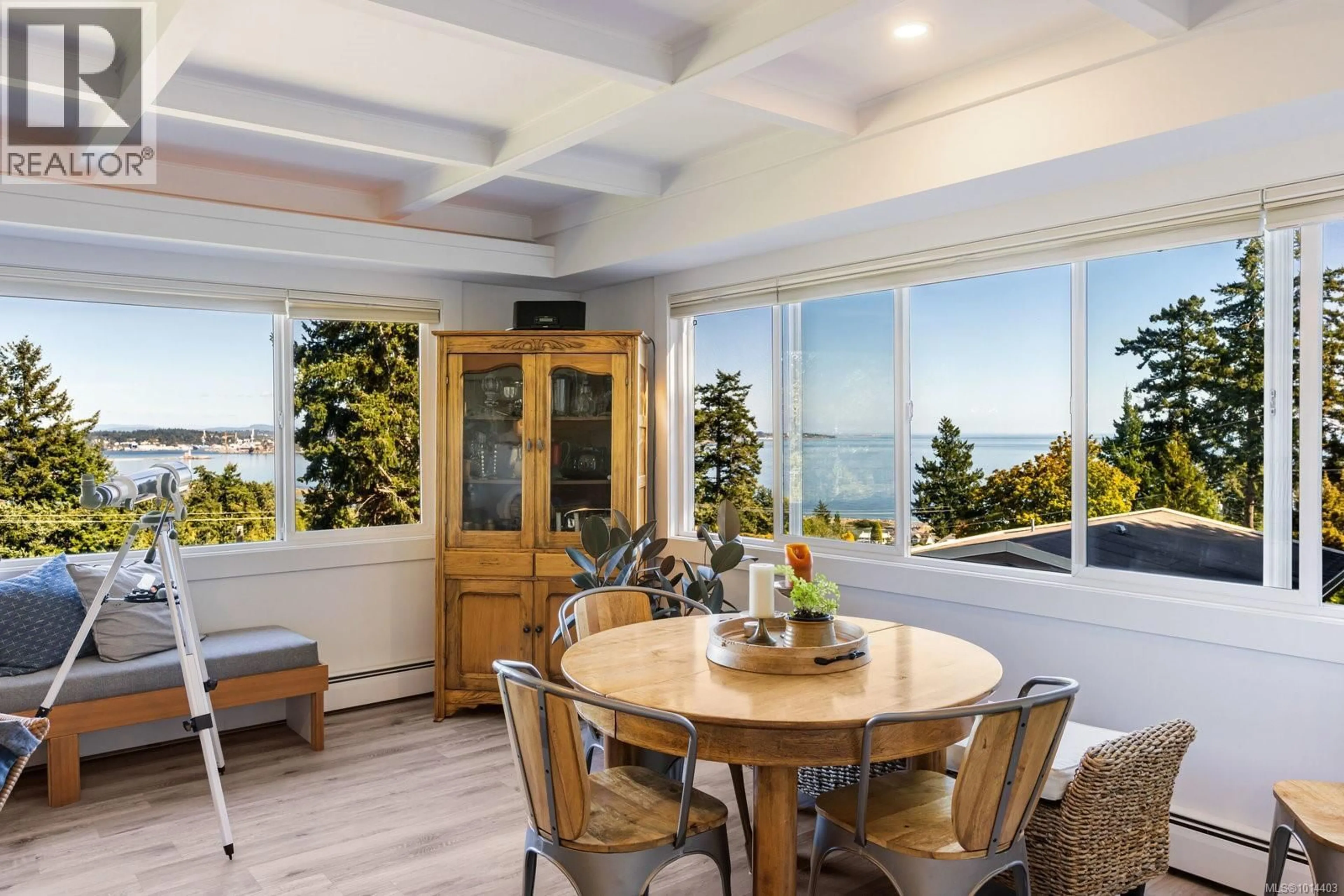 Dining room, unknown for 303 MILBURN DRIVE, Colwood British Columbia V9C1V3