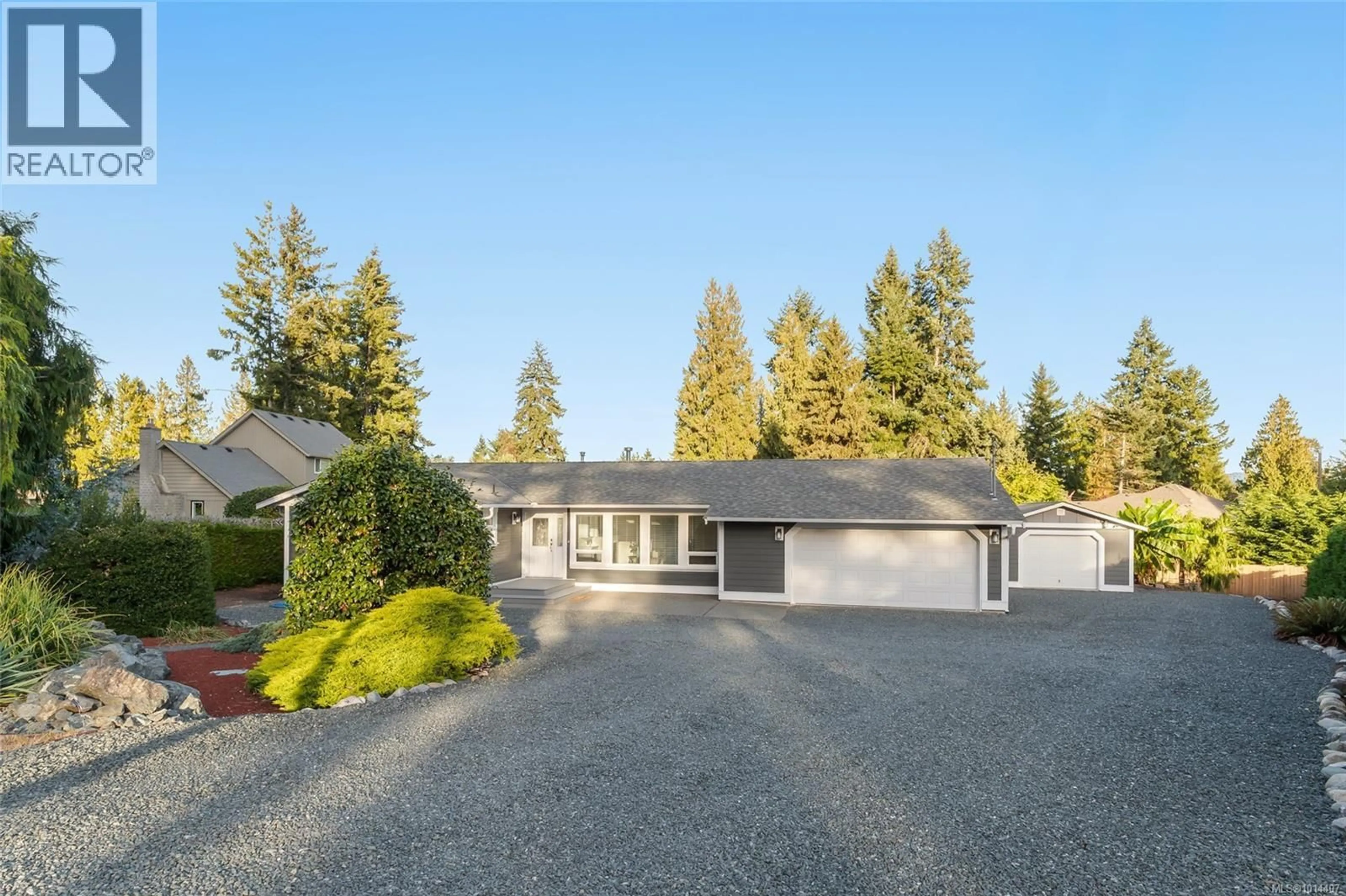 Home with vinyl exterior material, unknown for 1600 ARBUTUS DRIVE, Nanoose Bay British Columbia V9P9C8