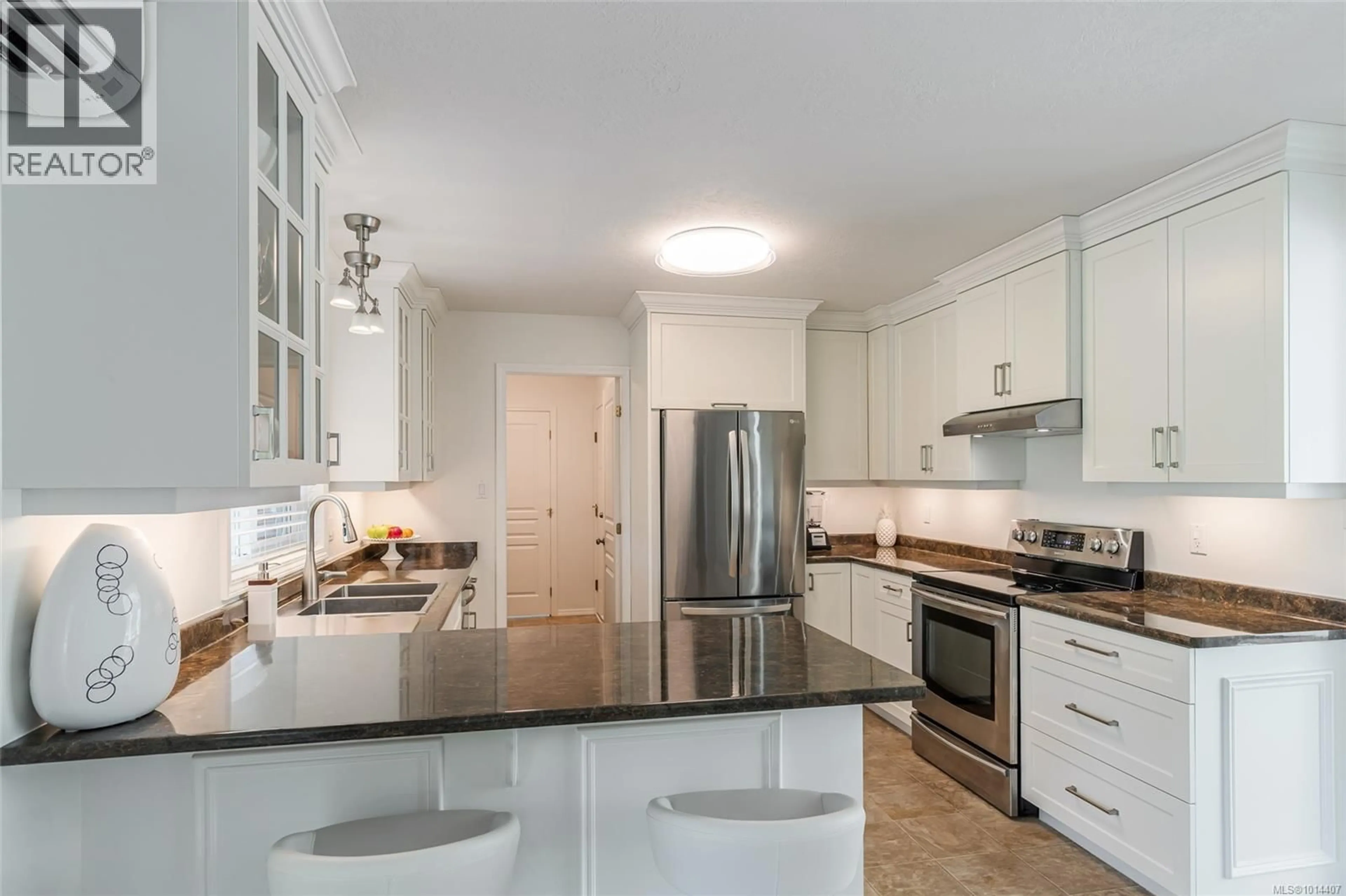 Open concept kitchen, unknown for 1600 ARBUTUS DRIVE, Nanoose Bay British Columbia V9P9C8