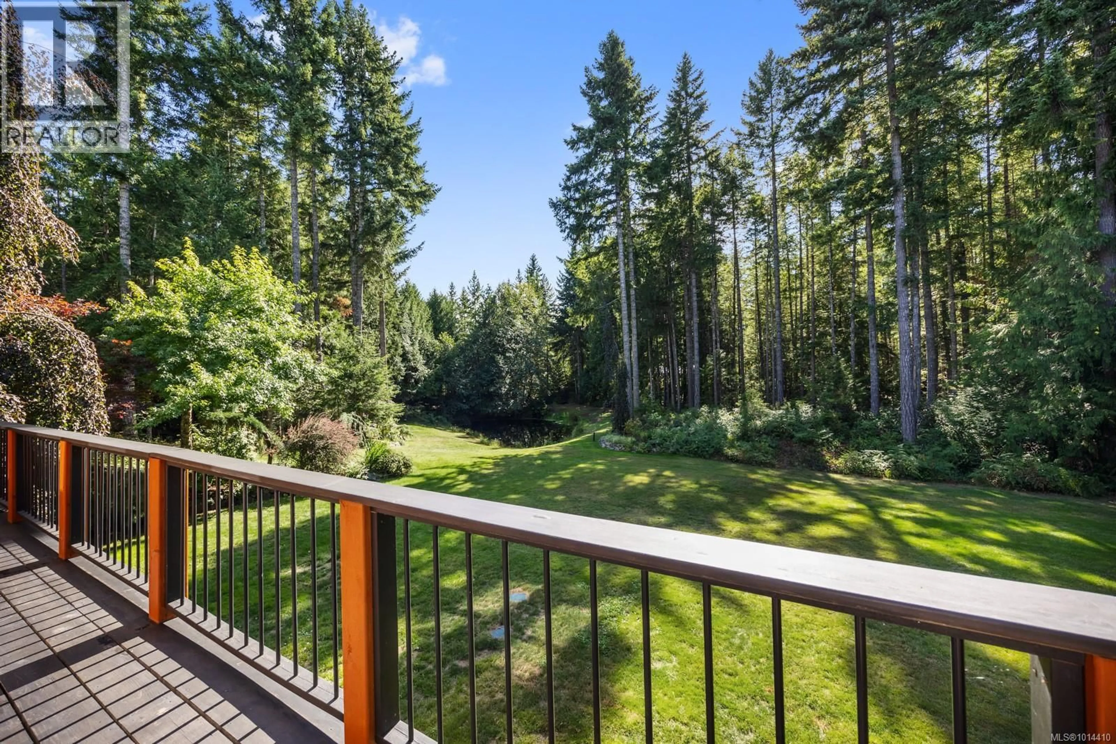 Patio, forest/trees view for 900 SPIDER LAKE ROAD, Qualicum Beach British Columbia V9K2L7
