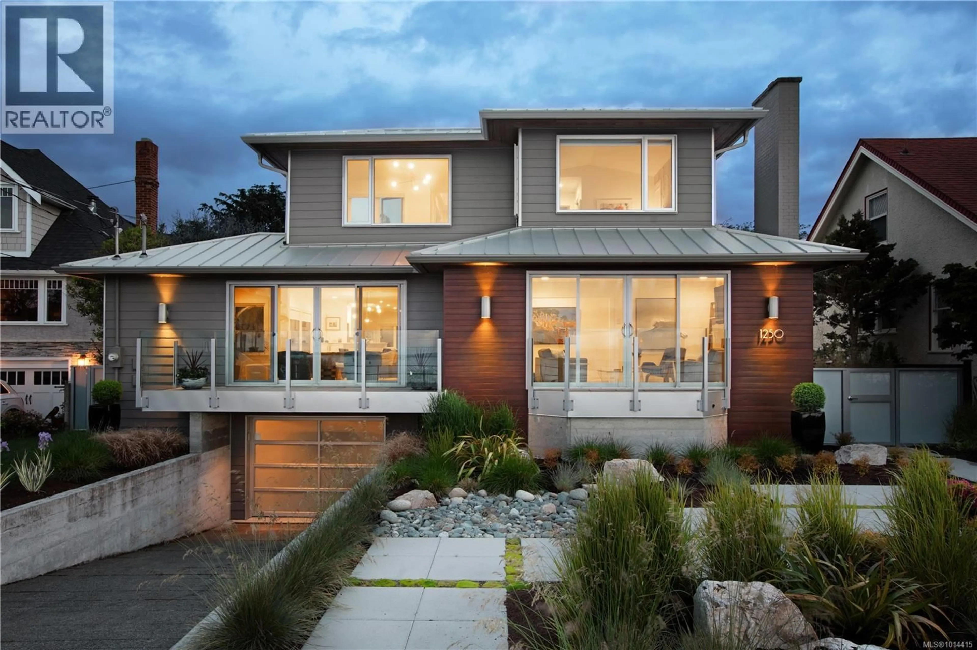 Home with brick exterior material, street for 1250 BEACH DRIVE, Oak Bay British Columbia V8S2N3