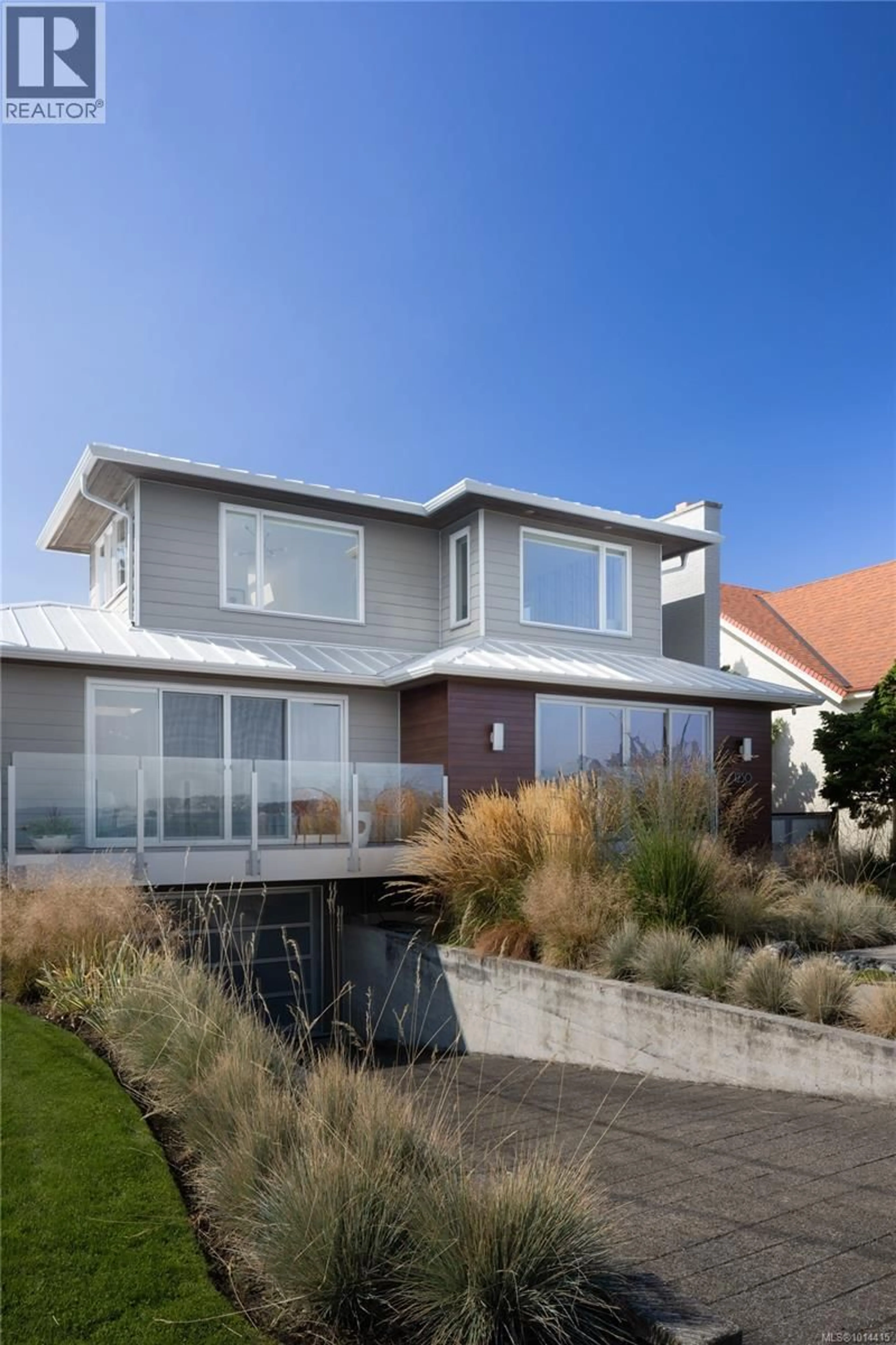 Home with brick exterior material, street for 1250 BEACH DRIVE, Oak Bay British Columbia V8S2N3
