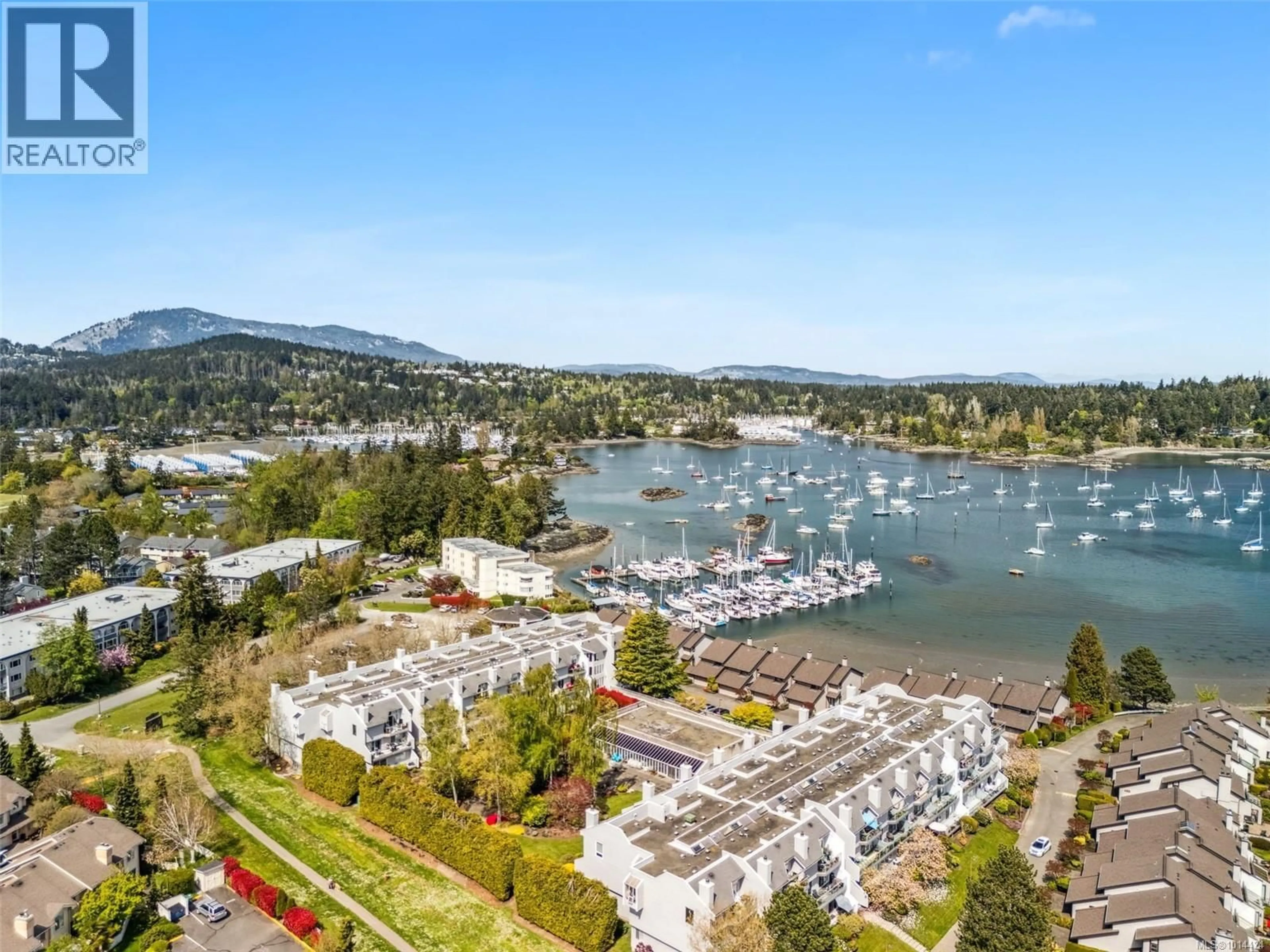 A pic from outside/outdoor area/front of a property/back of a property/a pic from drone, water/lake/river/ocean view for 305 - 10461 RESTHAVEN DRIVE, Sidney British Columbia V8L3H6