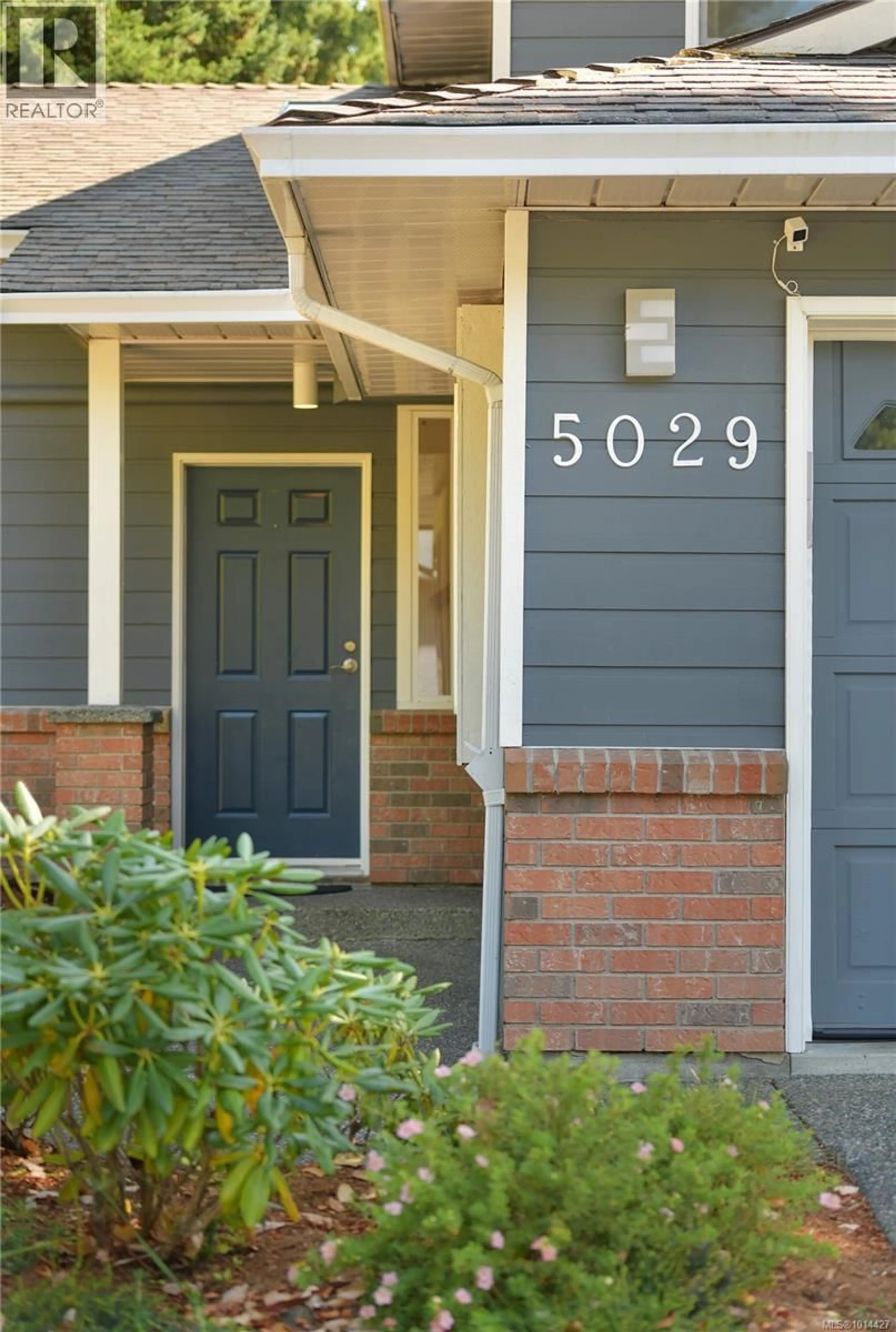 Unknown for 5029 CAMBRIA WOOD TERRACE, Saanich British Columbia V8X2X1