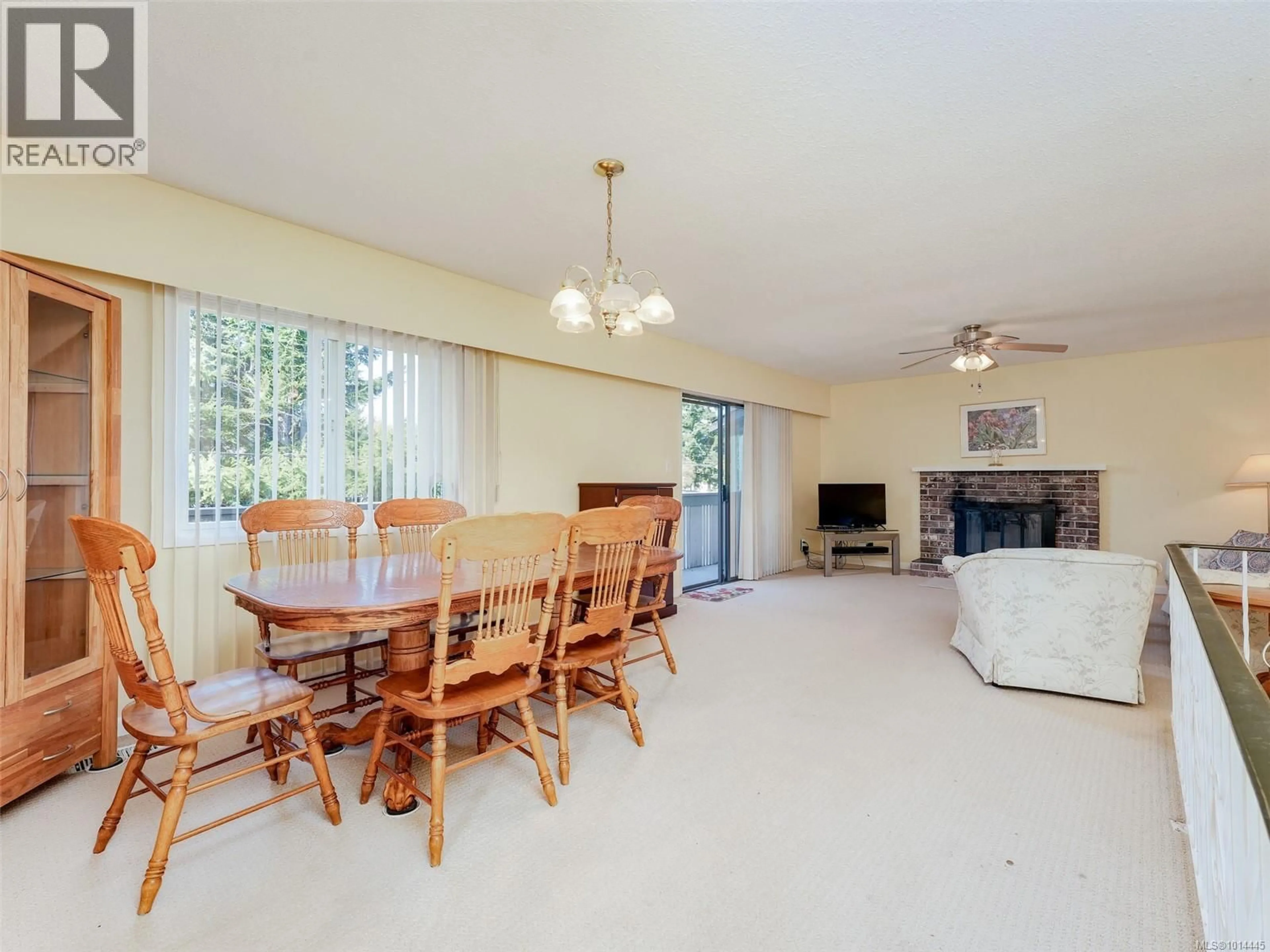 Dining room, unknown for 4433 MAJESTIC DRIVE, Saanich British Columbia V8N3H6