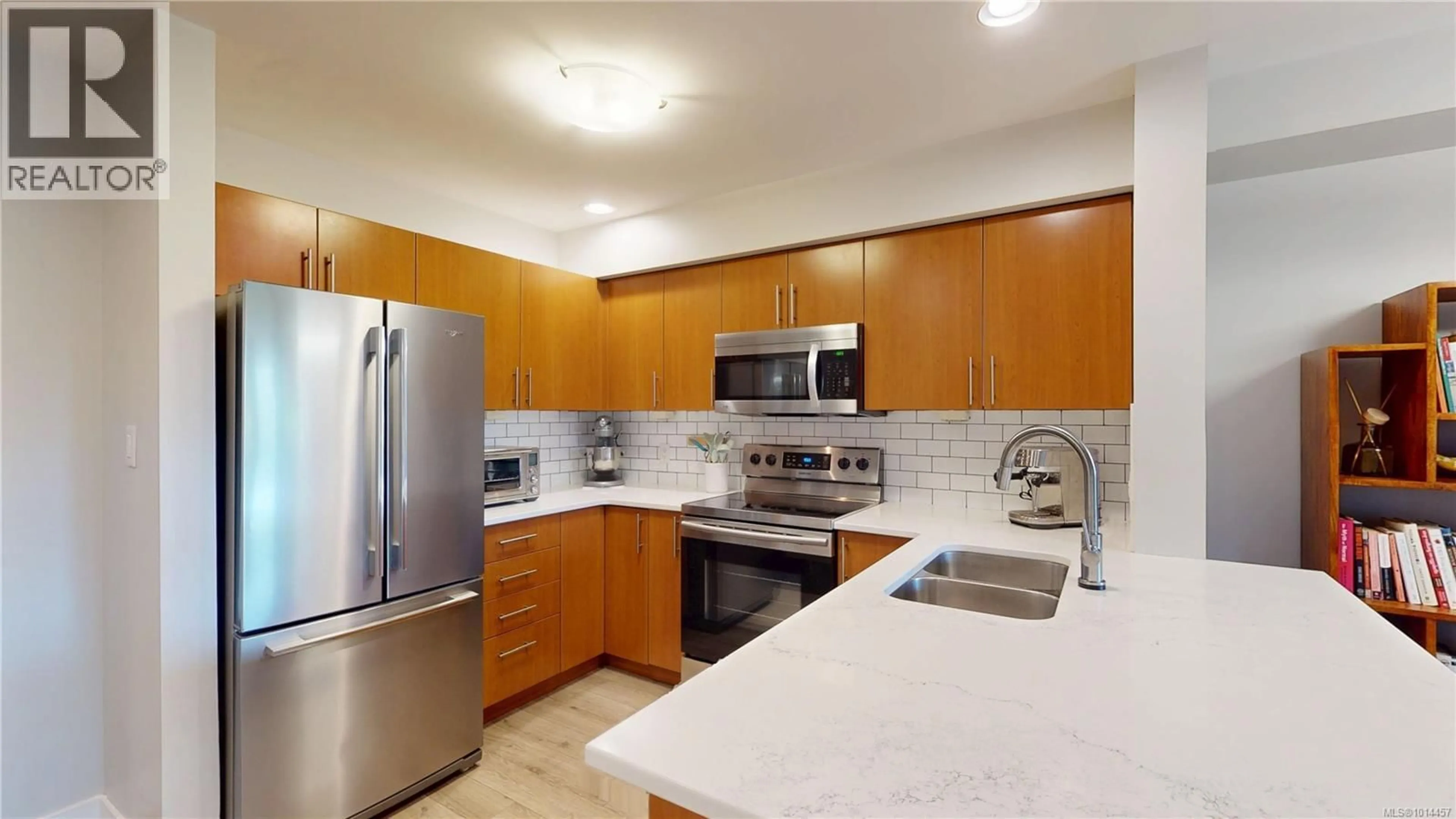 Standard kitchen, ceramic/tile floor for 111 - 797 TYEE ROAD, Victoria British Columbia V9A7R4