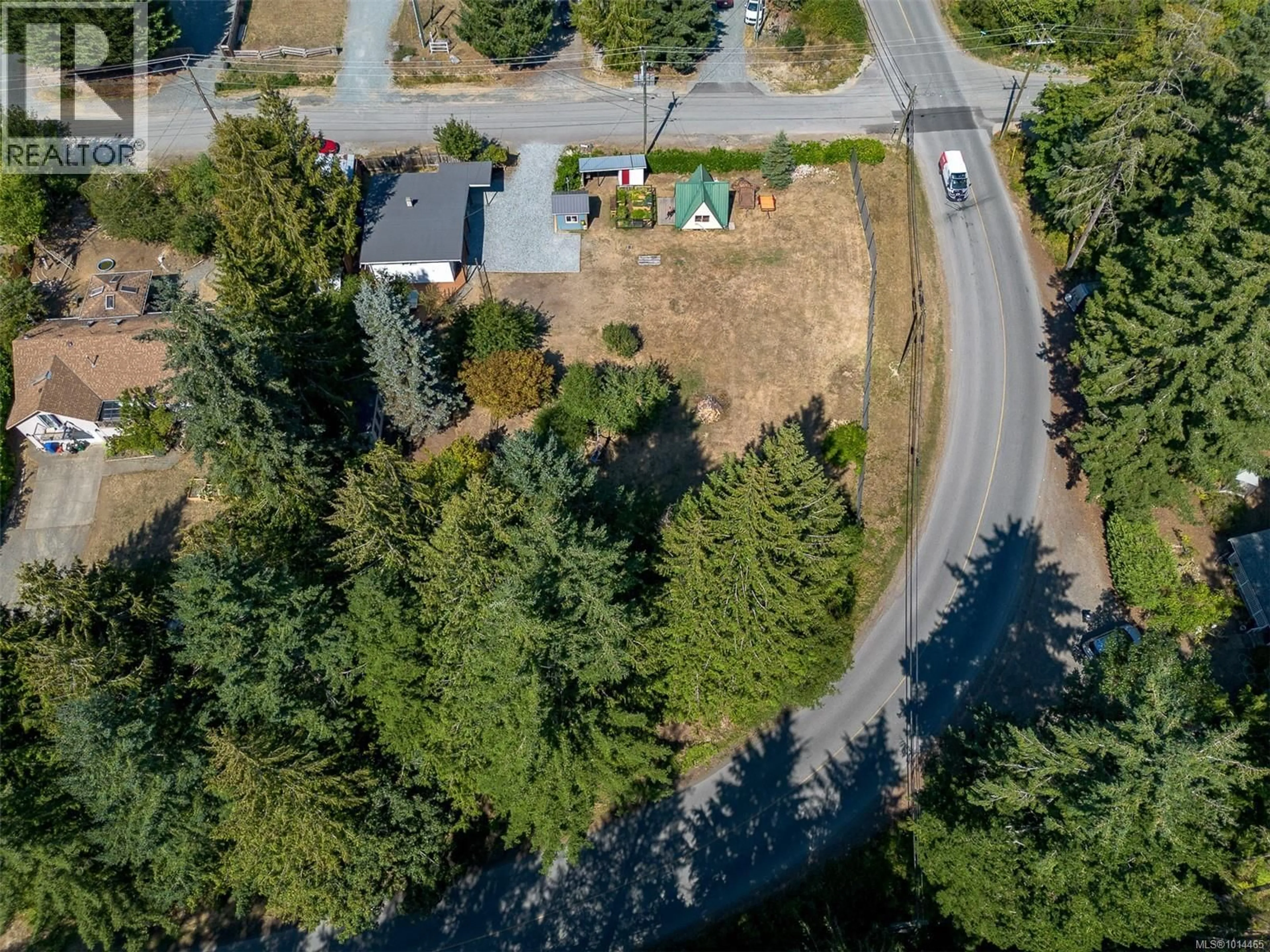 A pic from outside/outdoor area/front of a property/back of a property/a pic from drone, unknown for 1405 FISHER ROAD, Cobble Hill British Columbia V8H0H7