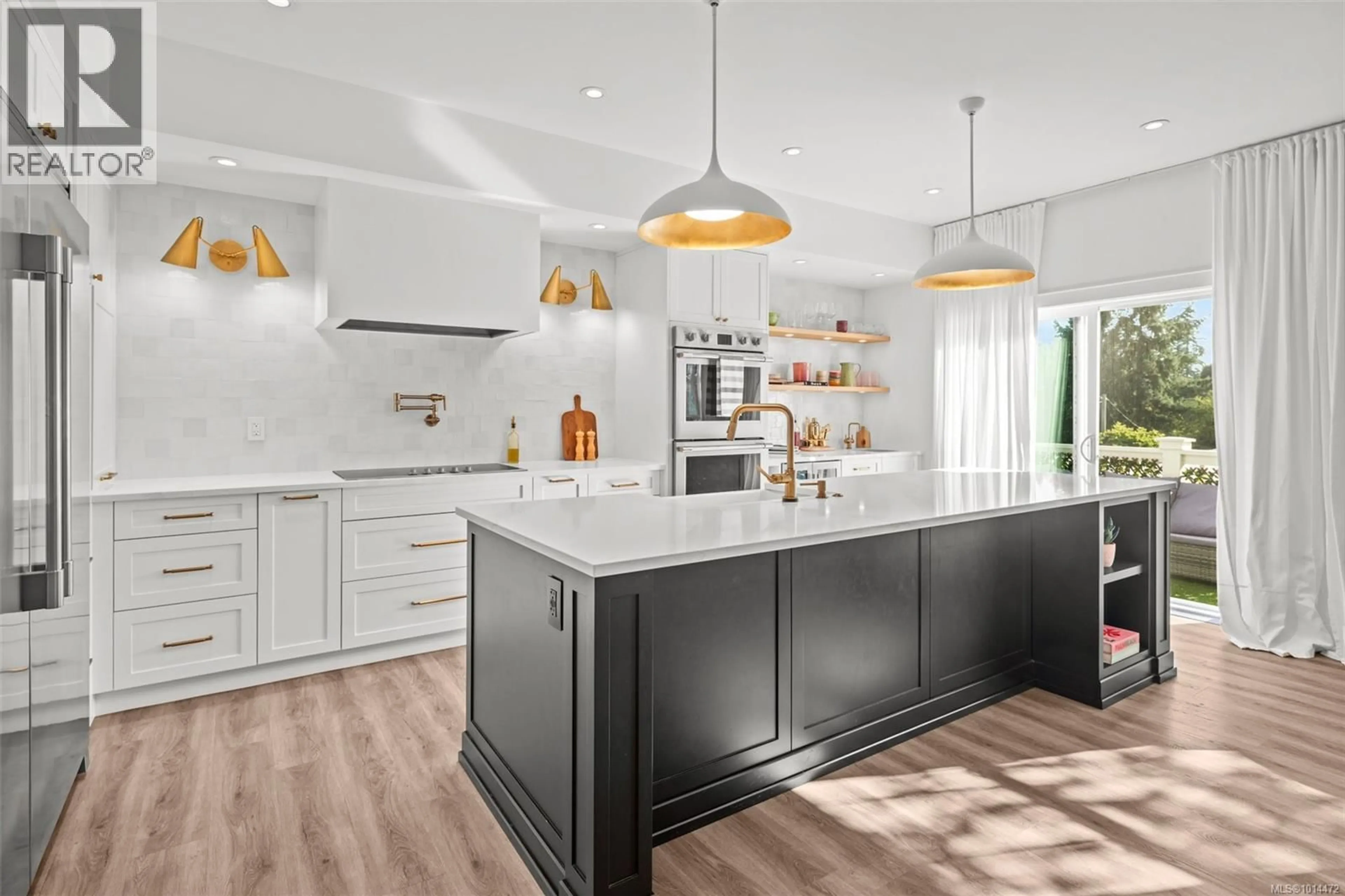 Contemporary kitchen, ceramic/tile floor for 4 - 4583 WILKINSON ROAD, Saanich British Columbia V8Z5C3
